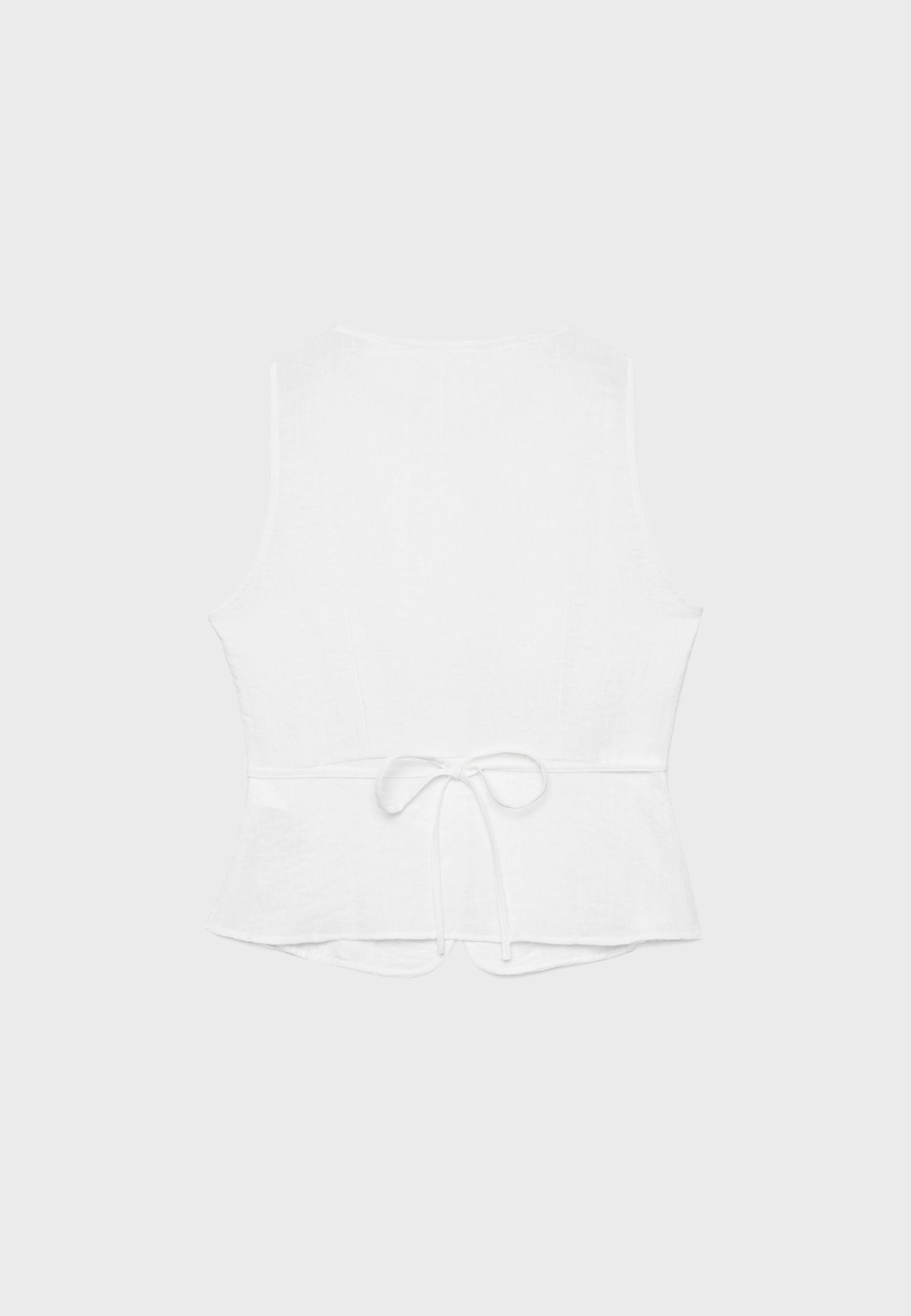 Buttoned waistcoat — Ecru