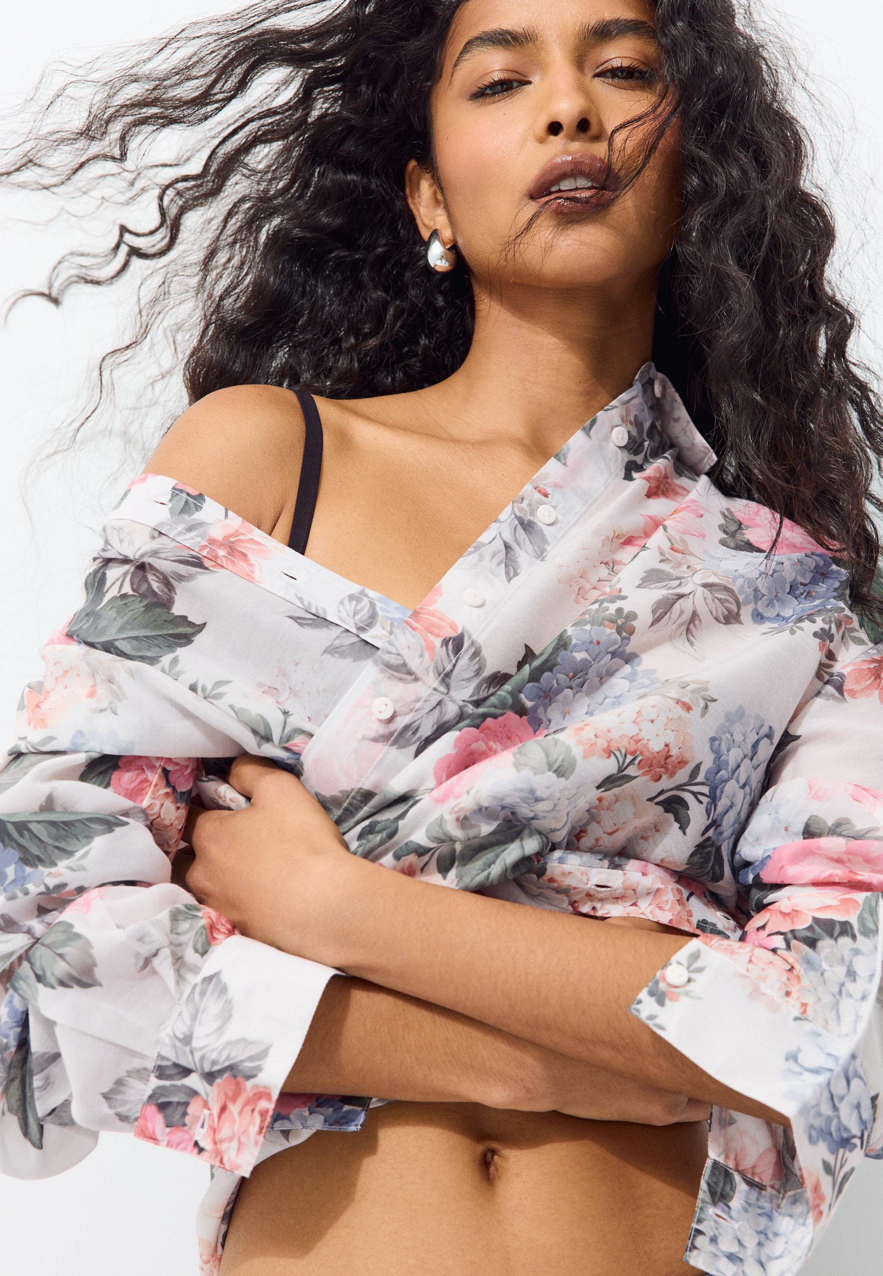 Floral print flowing shirt — Ecru