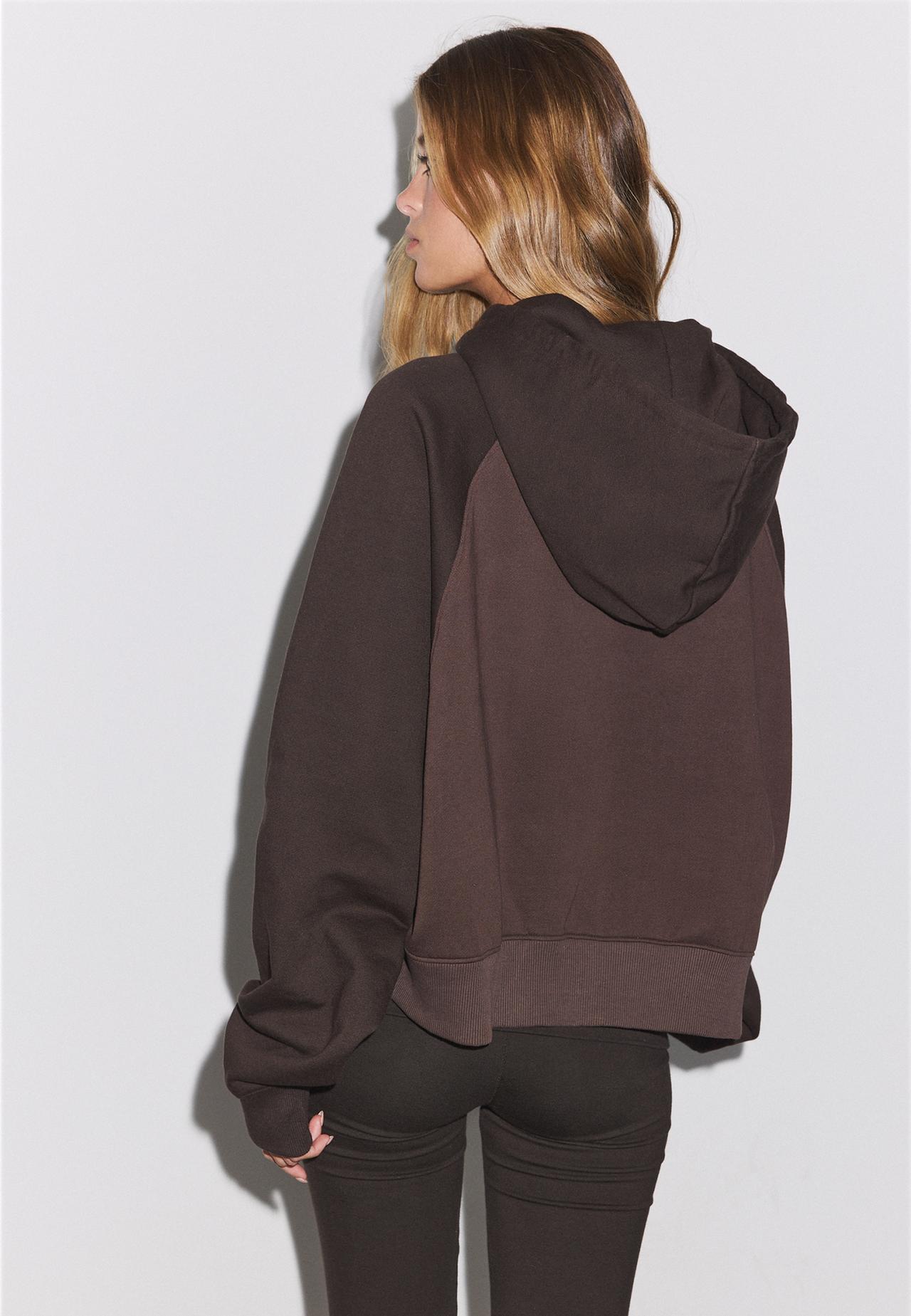 Positional contrast sweatshirt — Brown