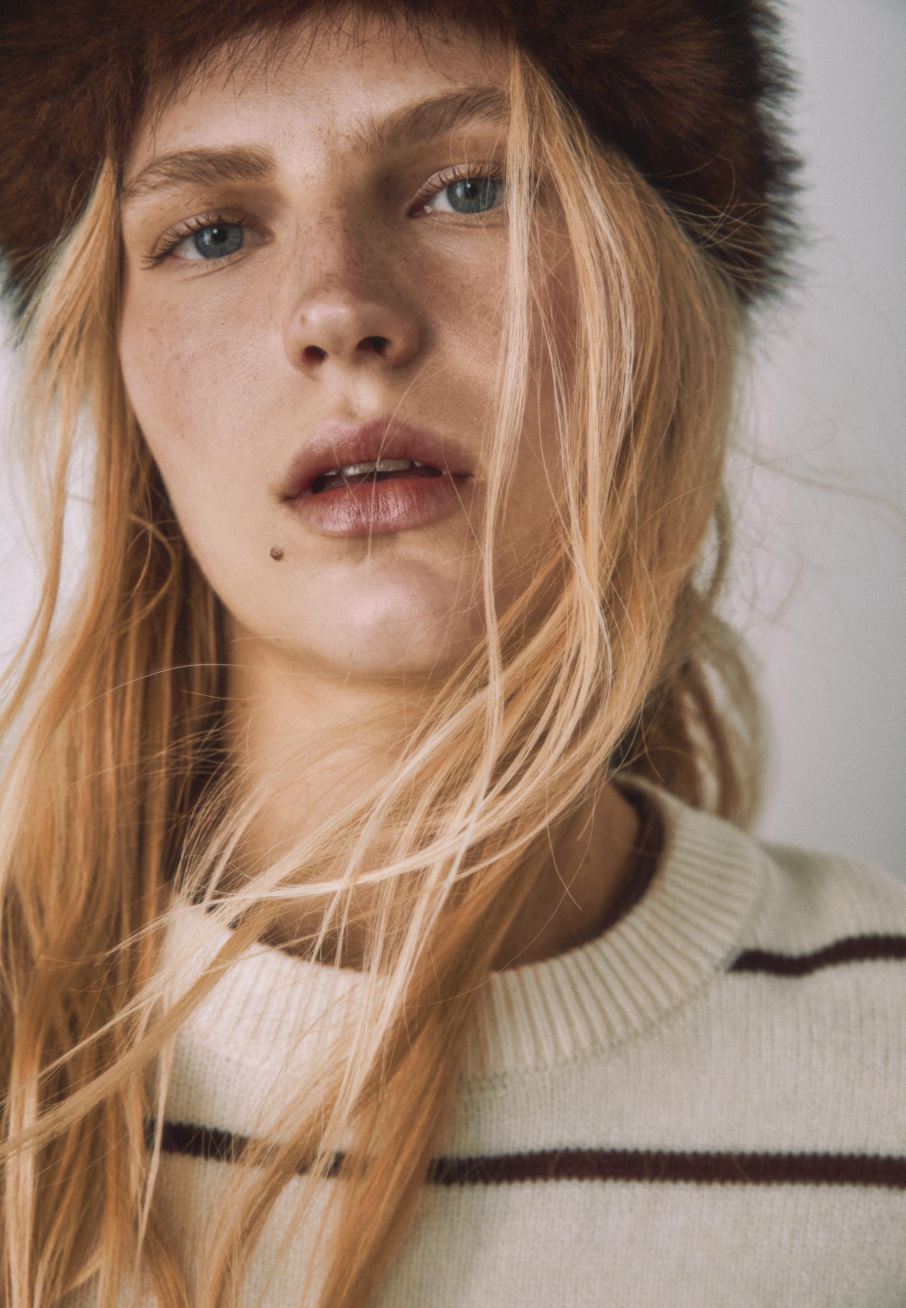 Cropped striped knit jumper — Vanilla