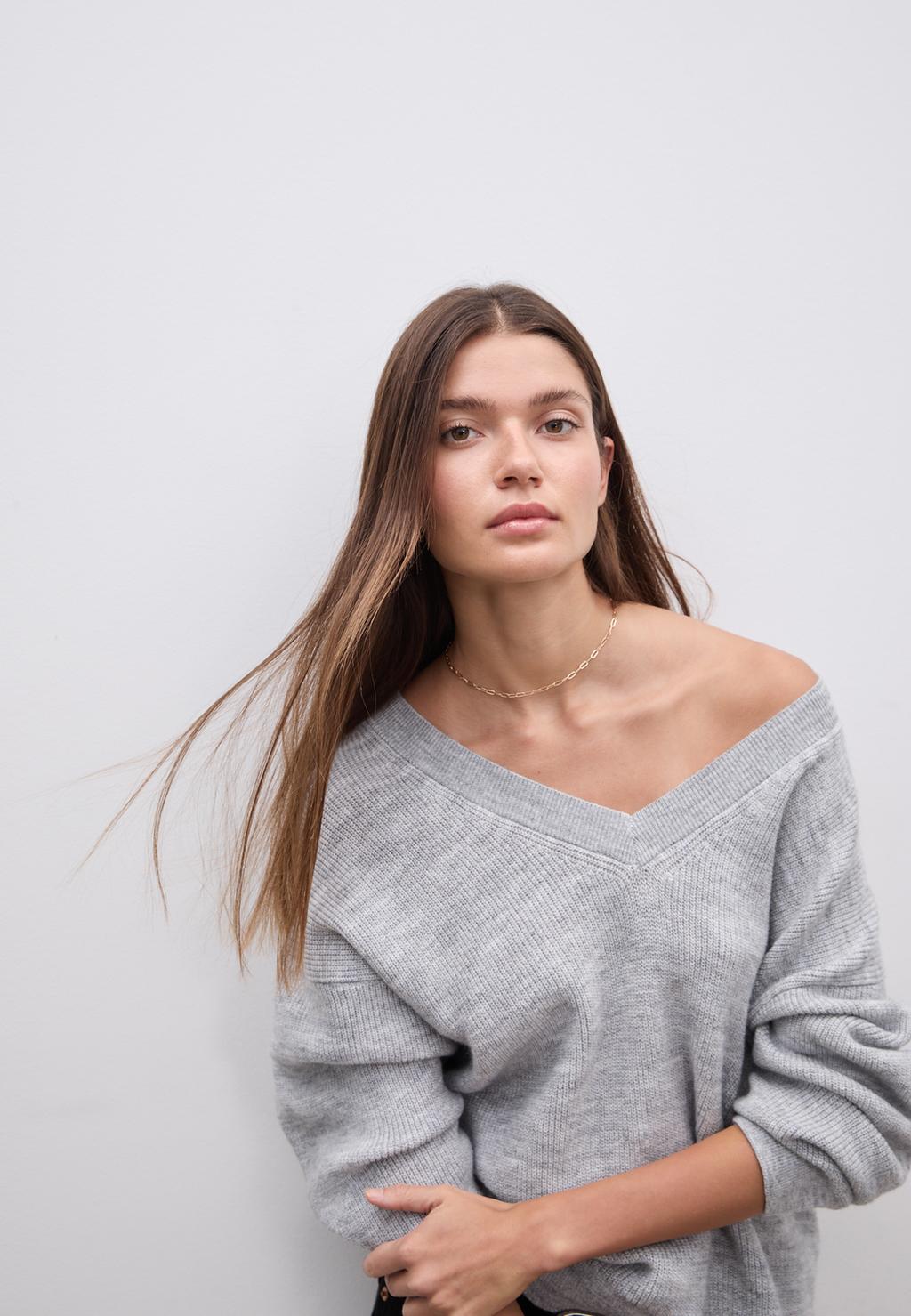 Filzpullover mit V-Ausschnitt