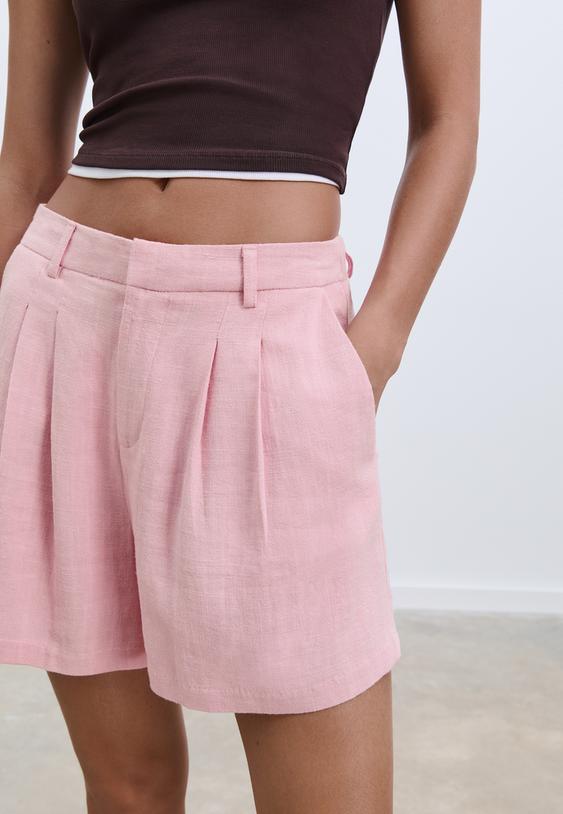 shorts fluido con lino