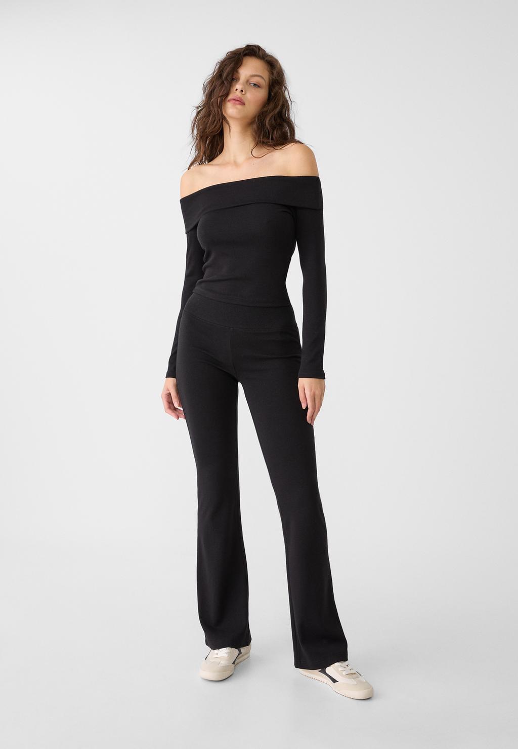 Ribbed waist flared trousers