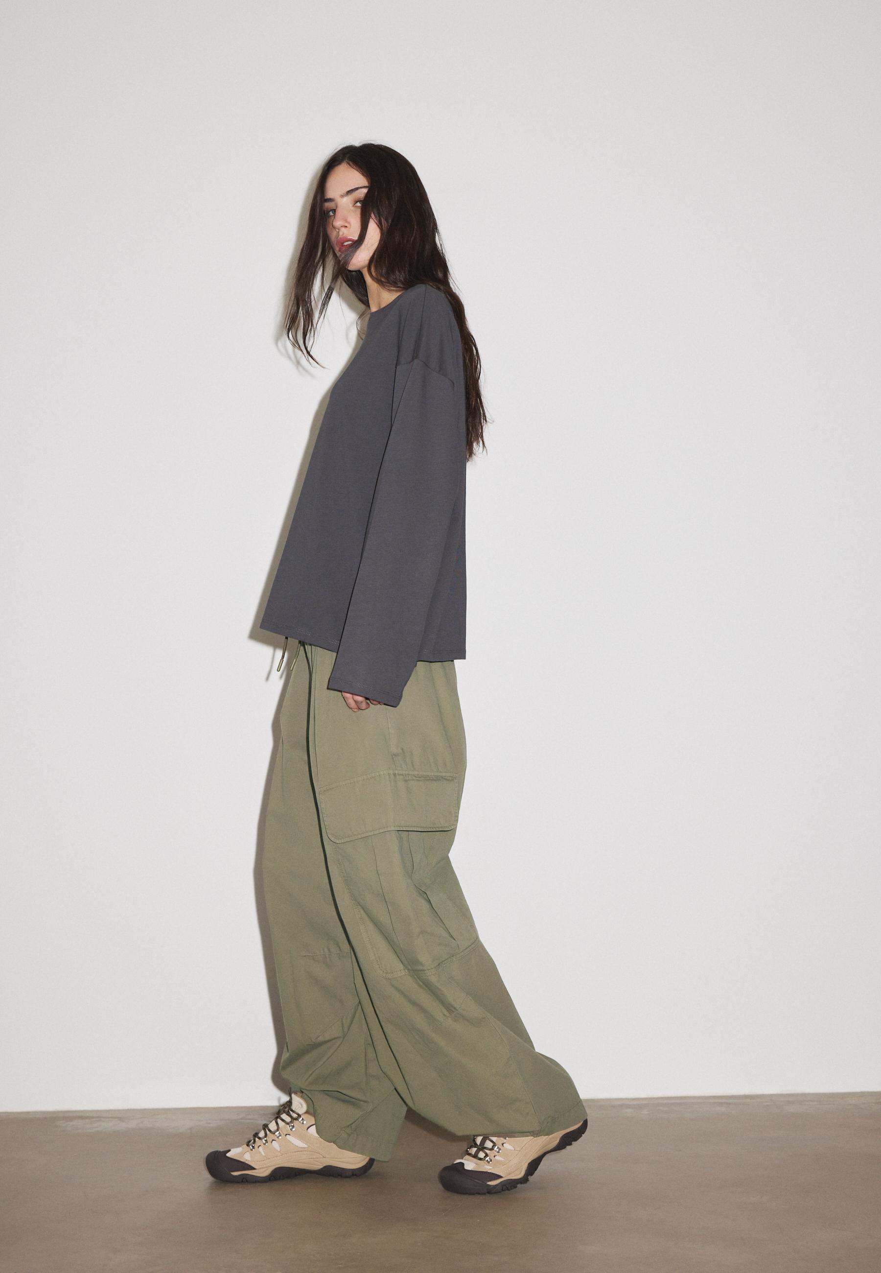 Boxy long sleeve T-shirt — Dark grey