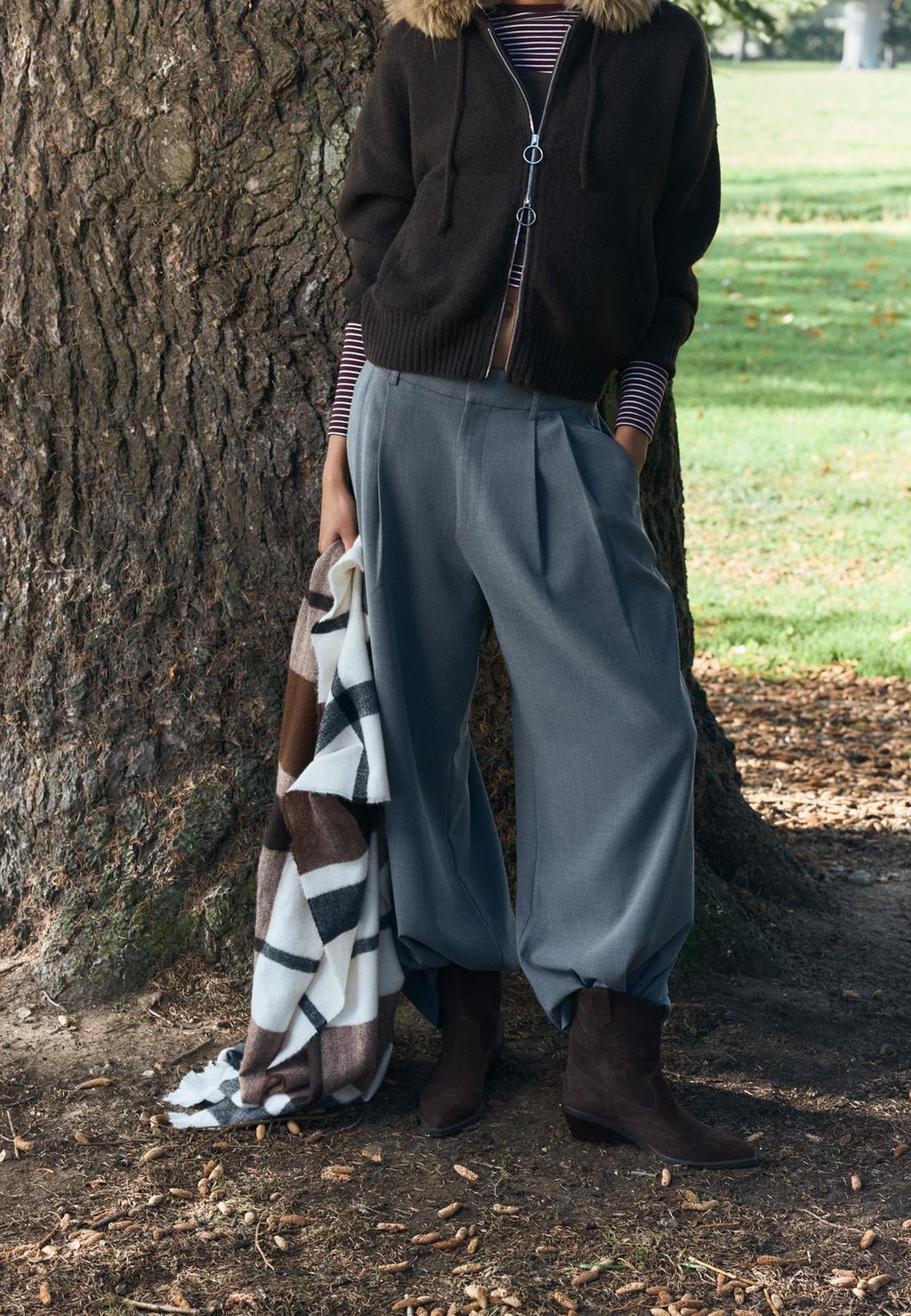 سروال قابل للتعديل بساق عريضة جدًا