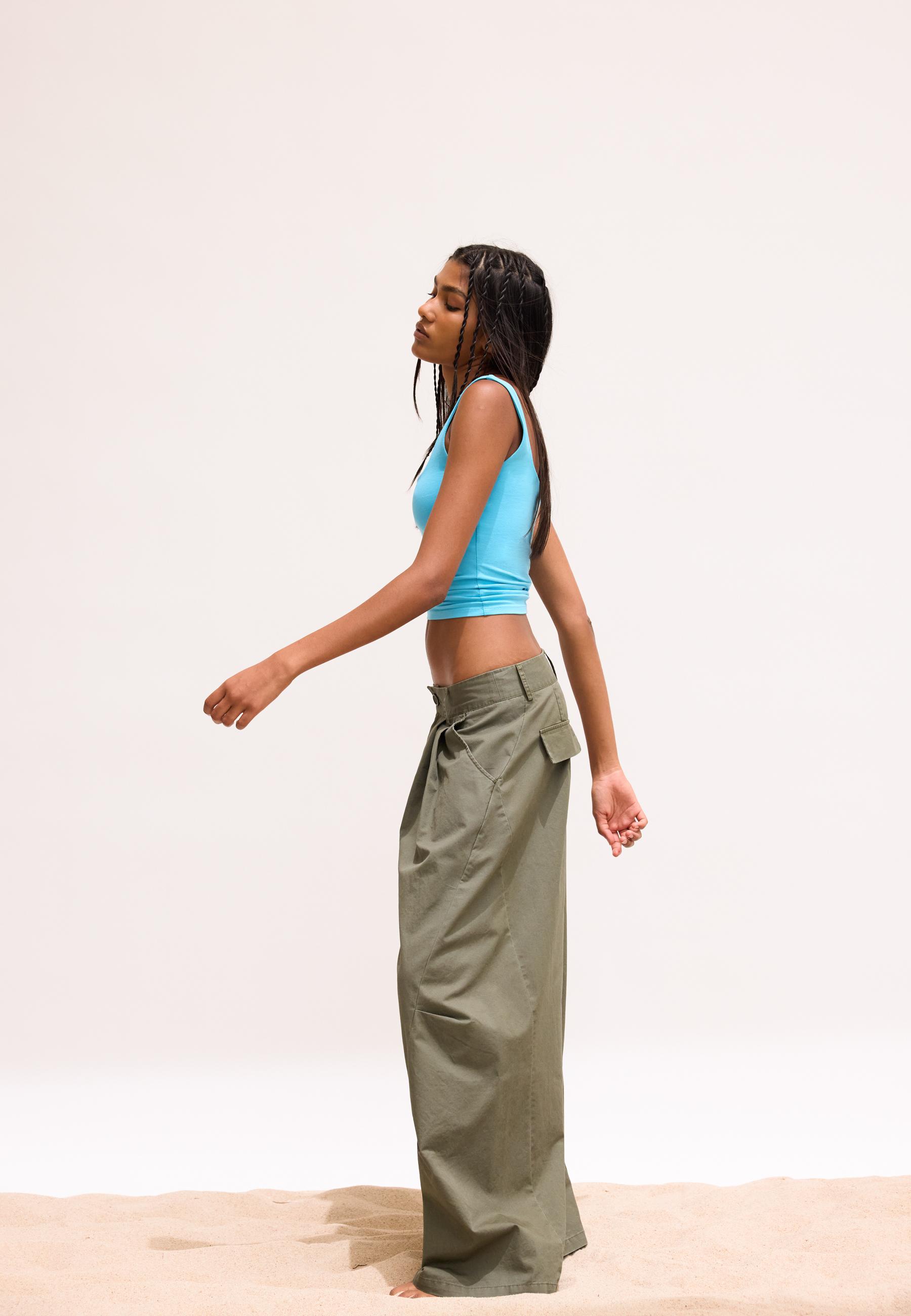 100% Cotton barrel trousers — Khaki