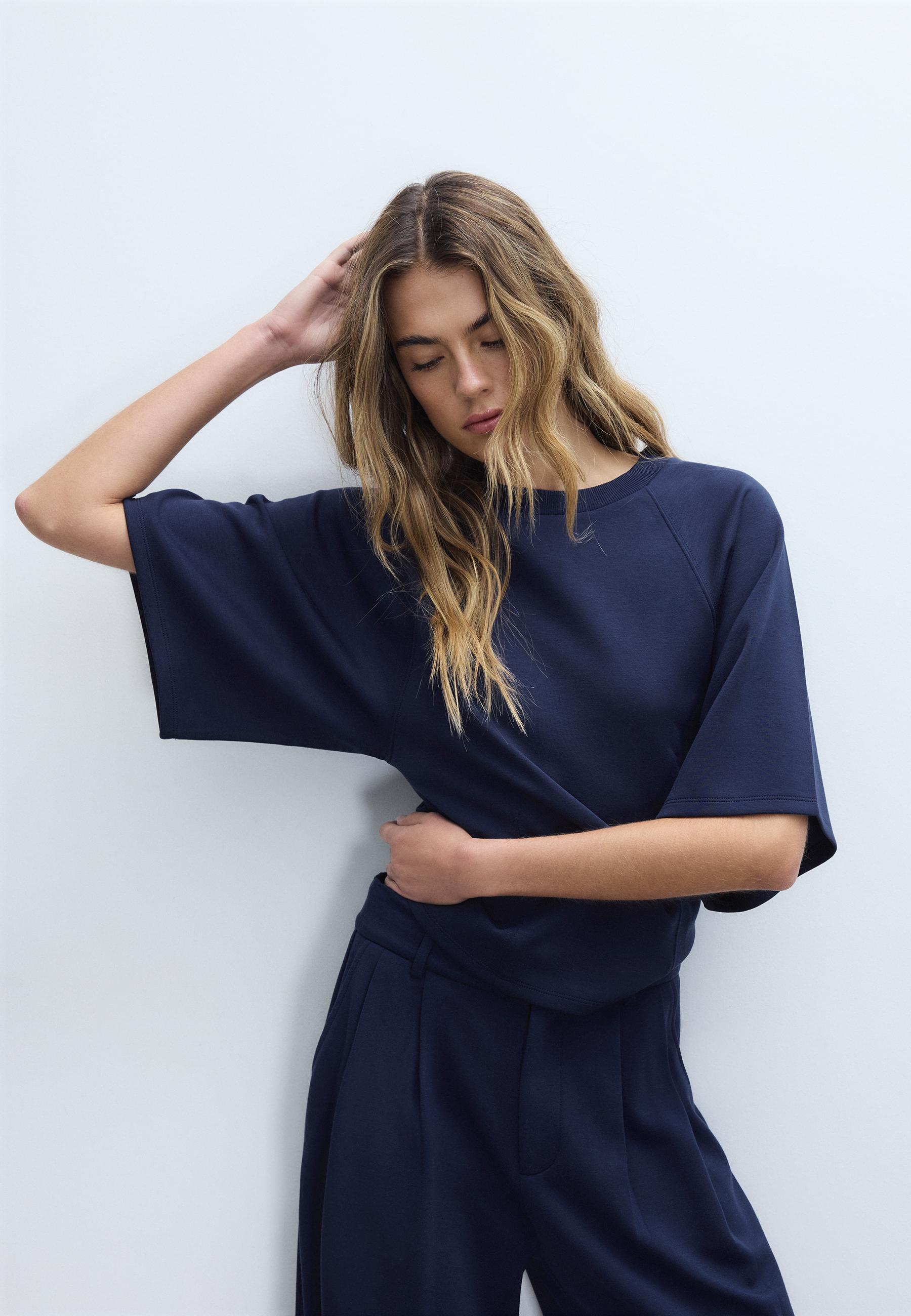Soft-touch short sleeve T-shirt — Navy blue