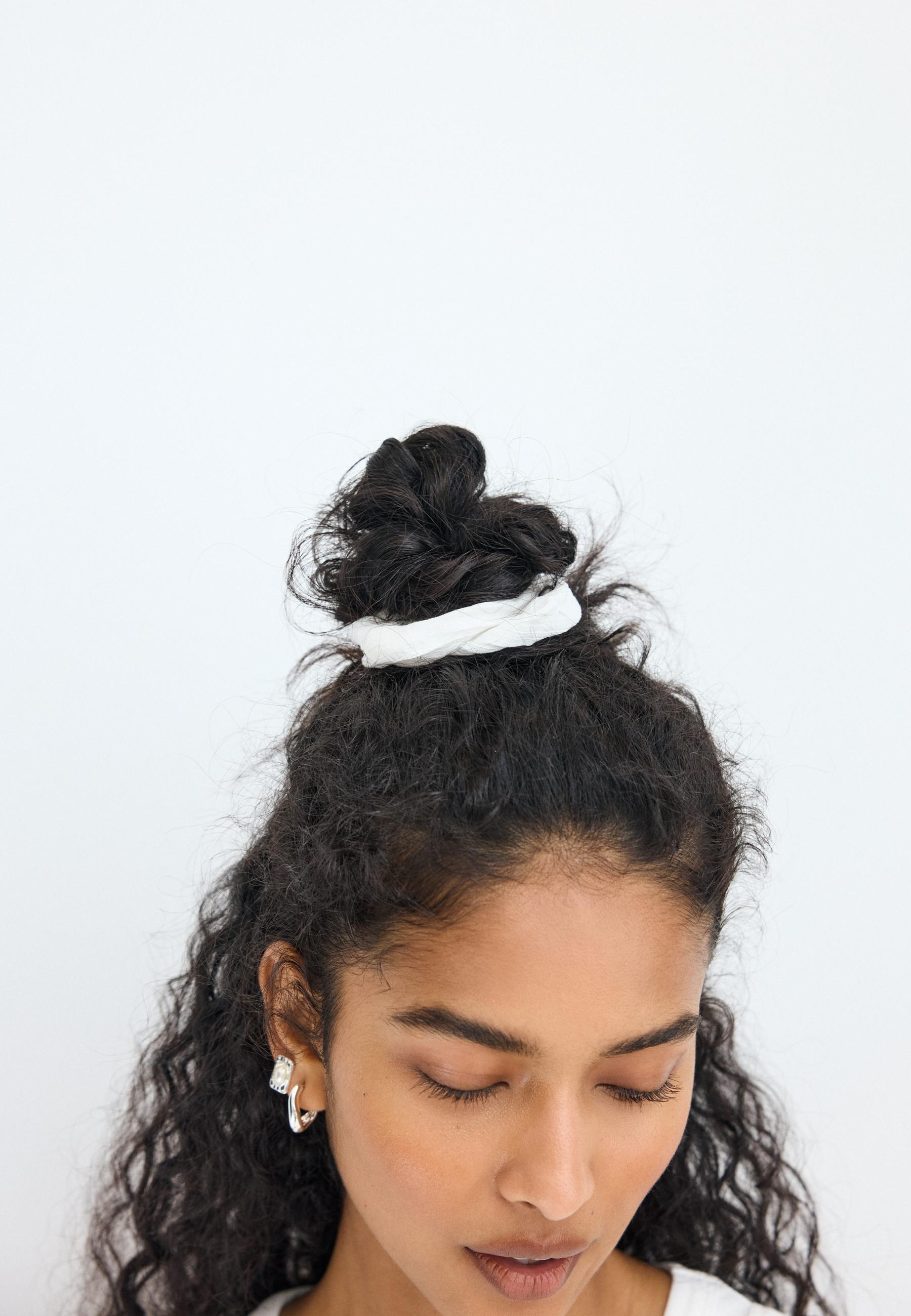 Set of 3 gingham scrunchies — Black