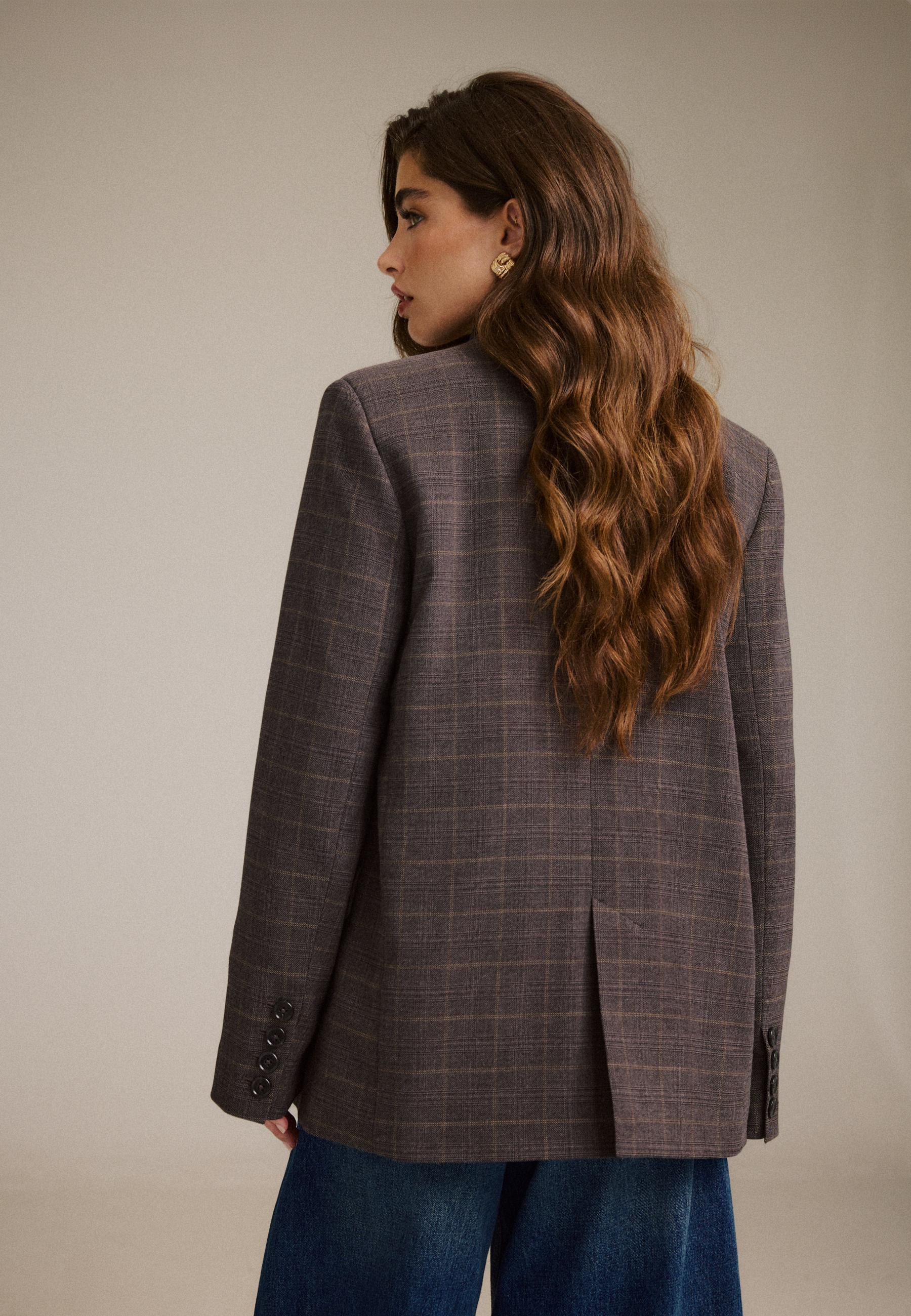Asymmetric check blazer — Beige