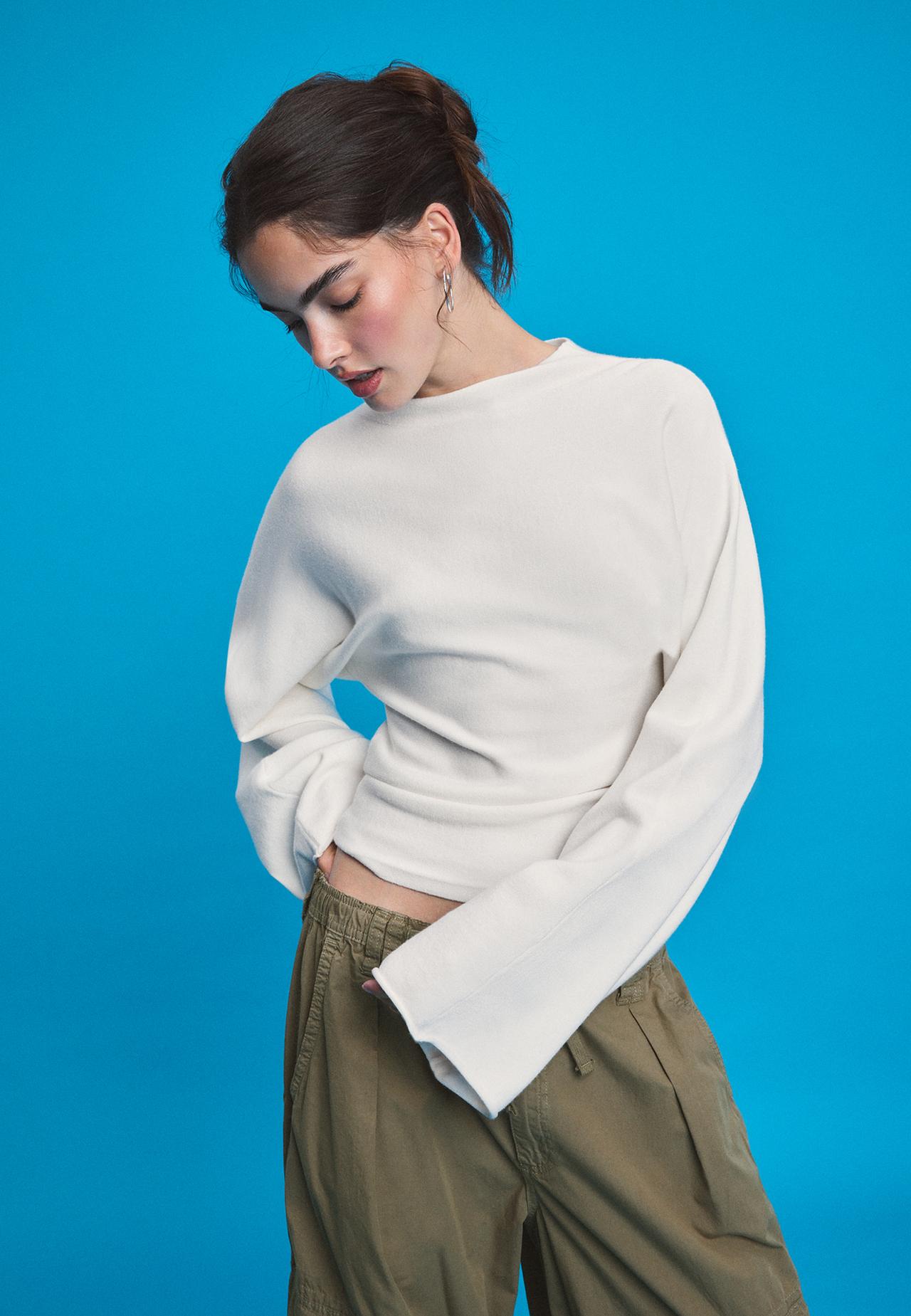 Knit jumper with kimono sleeves and stand collar — Ecru