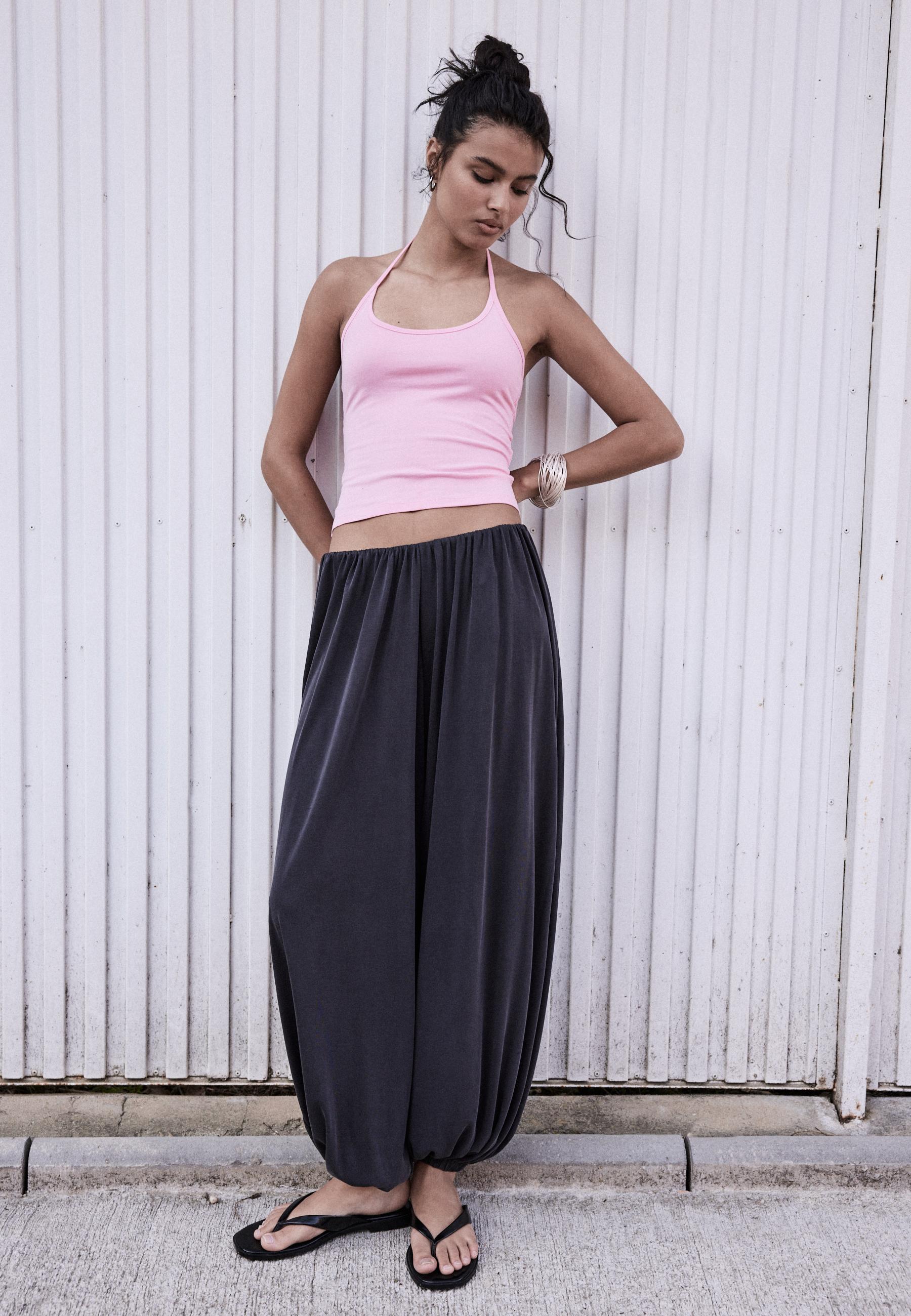 Yumuşak dökümlü balon pantolon - Görsel 2