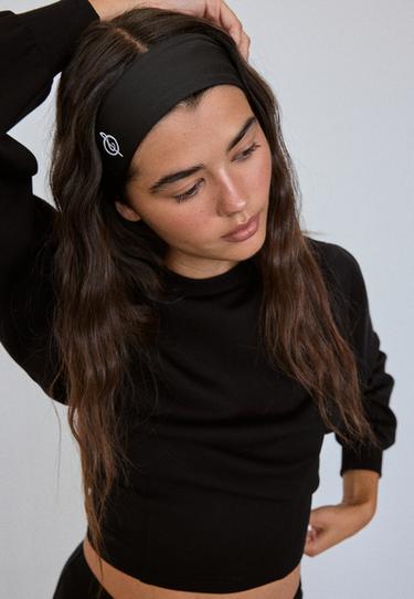 Soft-touch sweatshirt with fitted waist — Black 1