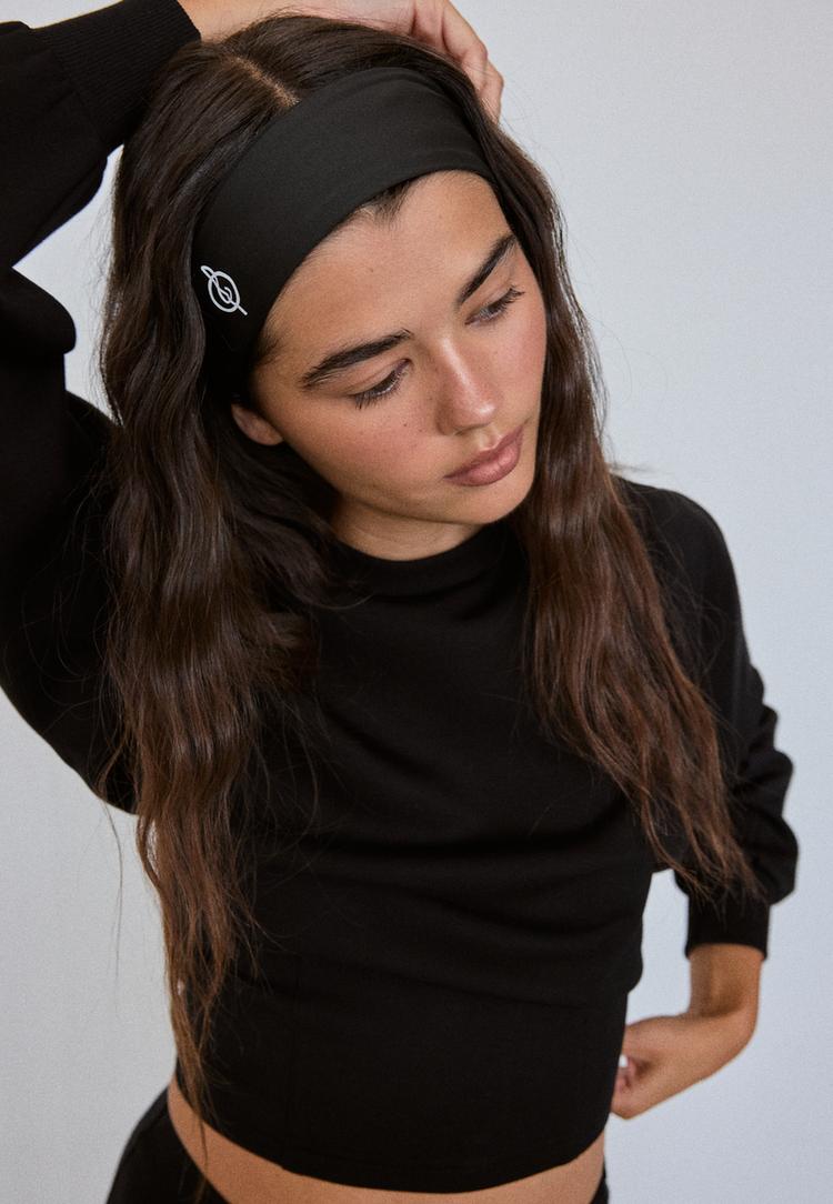 Soft-touch sweatshirt with fitted waist — Black