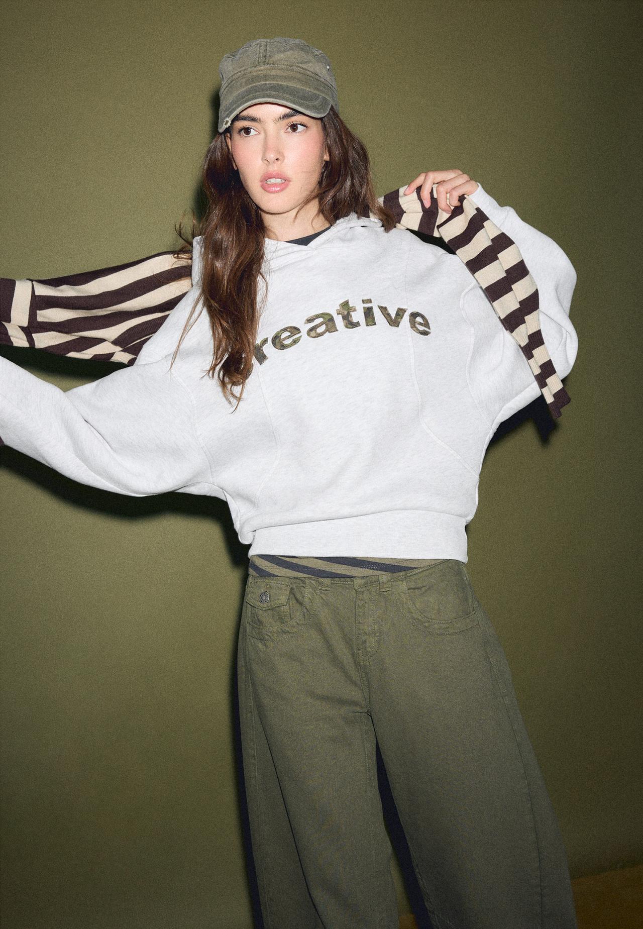 Printed text hoodie — Grey melange