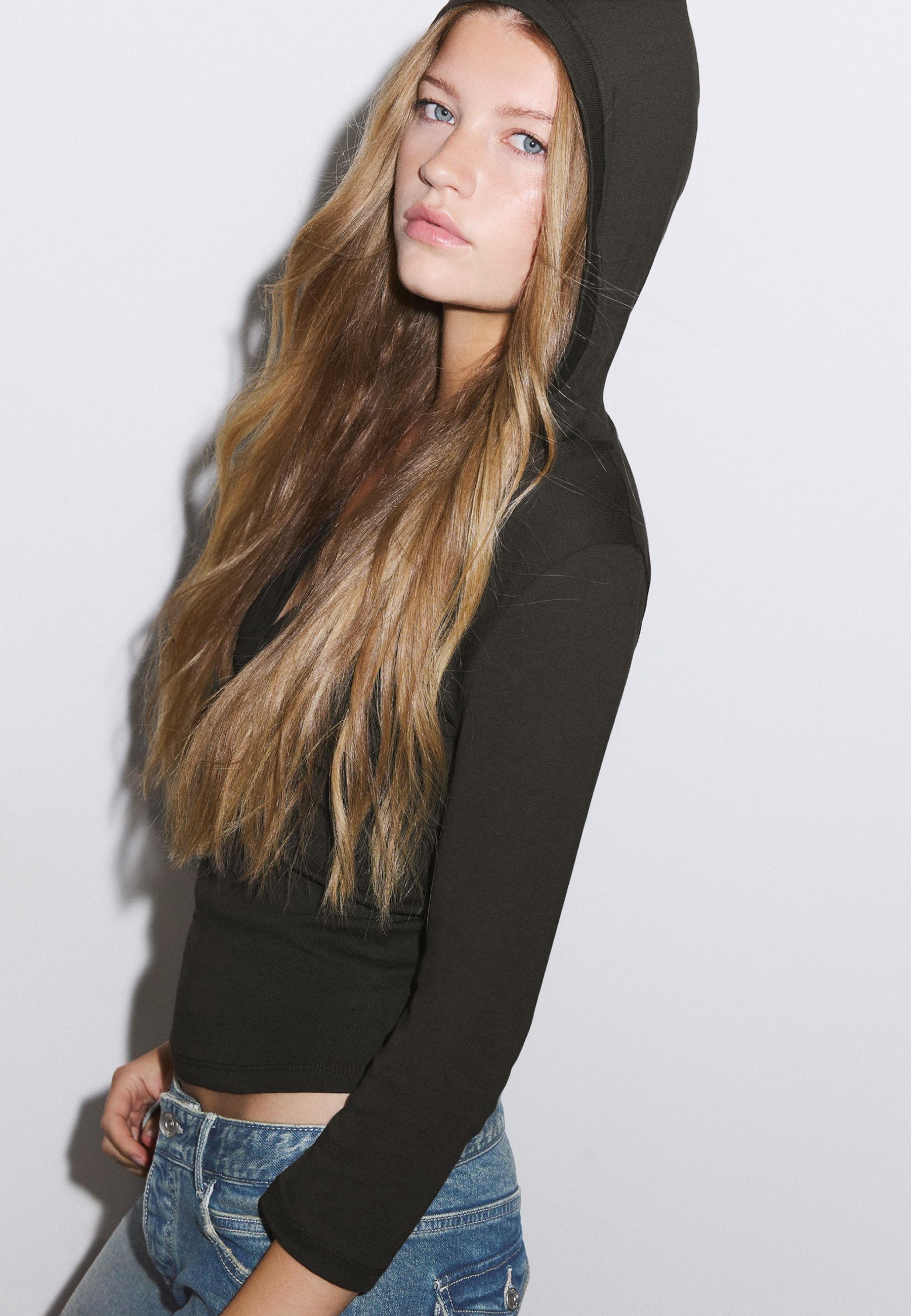 Hooded T-shirt — Brown