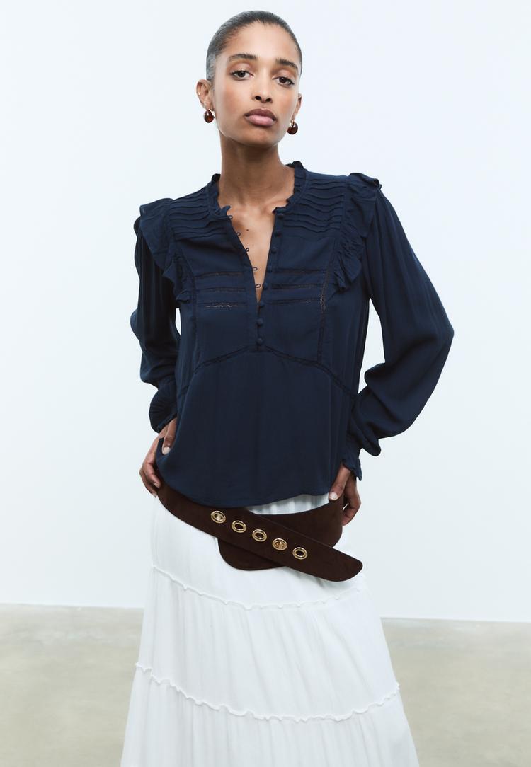 ruffled blouse with buttons