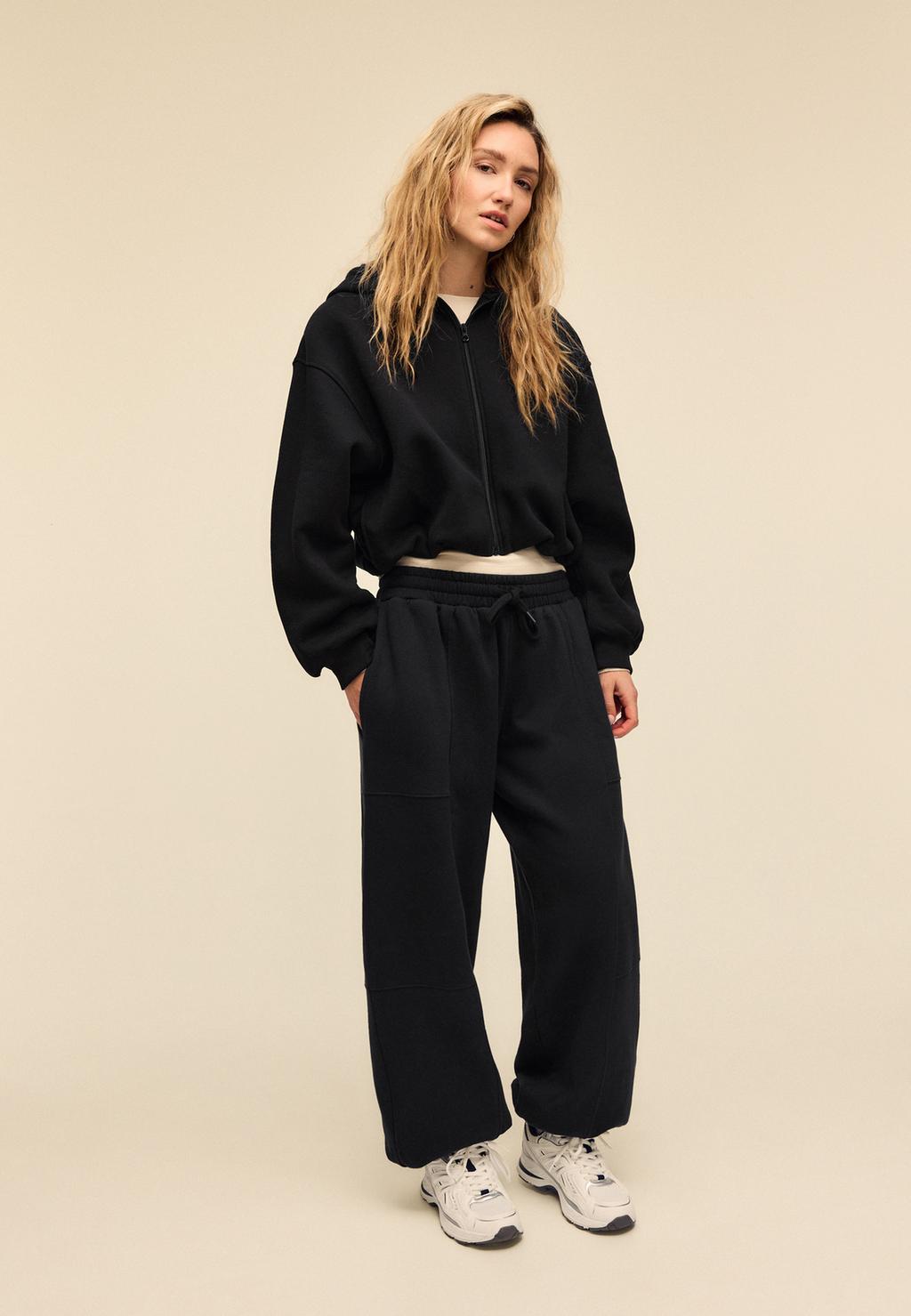 Jogginghose mit Puffärmeln aus Sweatstoff