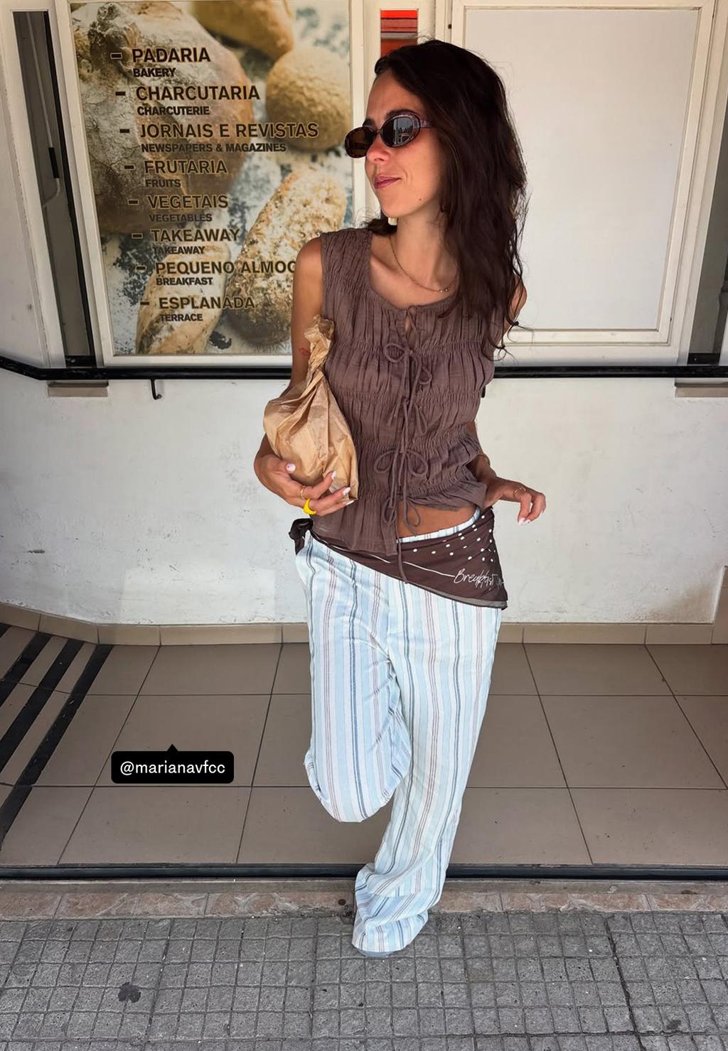 Top froissé à lacets