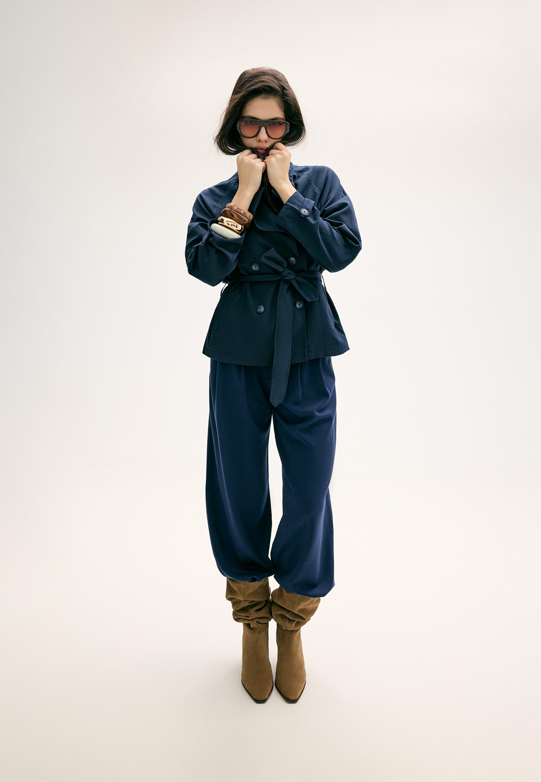 Soft-touch smart trousers — Navy blue