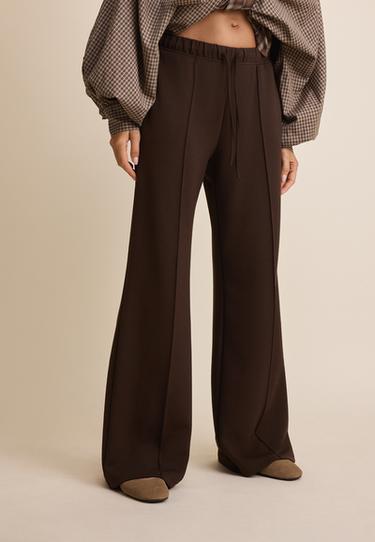 Soft-touch wide-leg jogger trousers with pin tuck — Brown 3