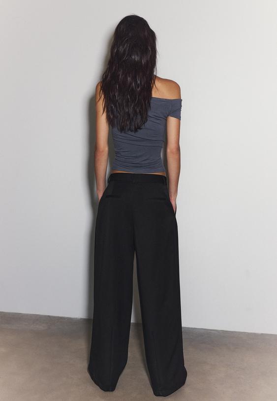 Stradivarius Barrel Smart Trousers With Darts Black 16