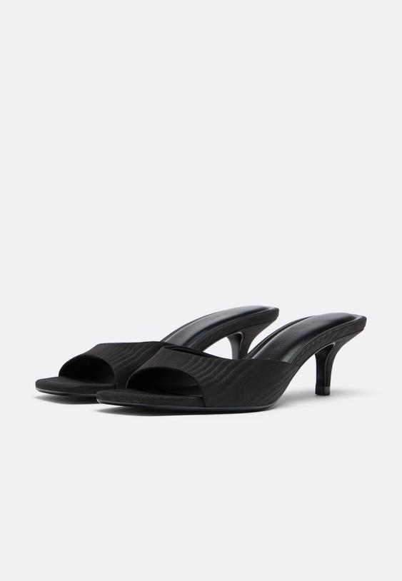 Stradivarius Heeled Mule Sandals Black 7