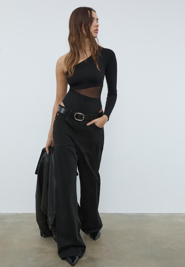 asymmetrische body met transparantie