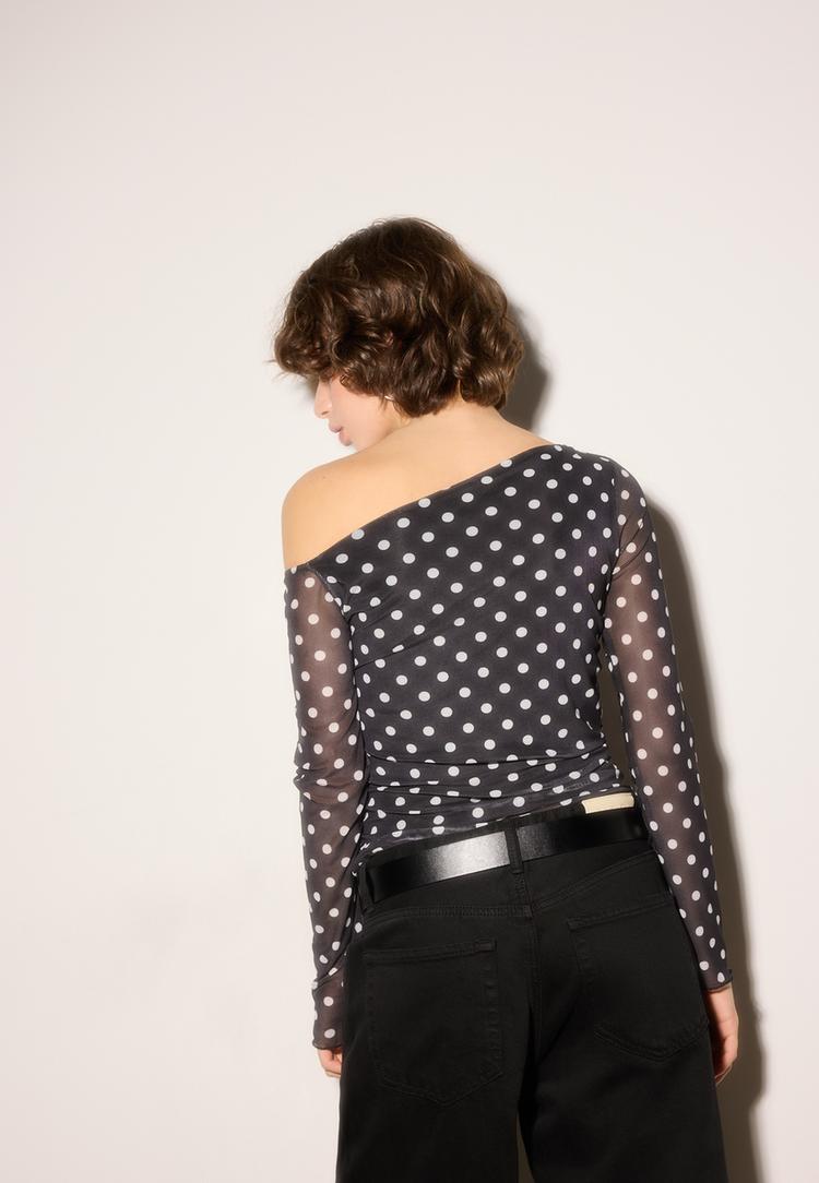 asimetrik desenli tul tshirt