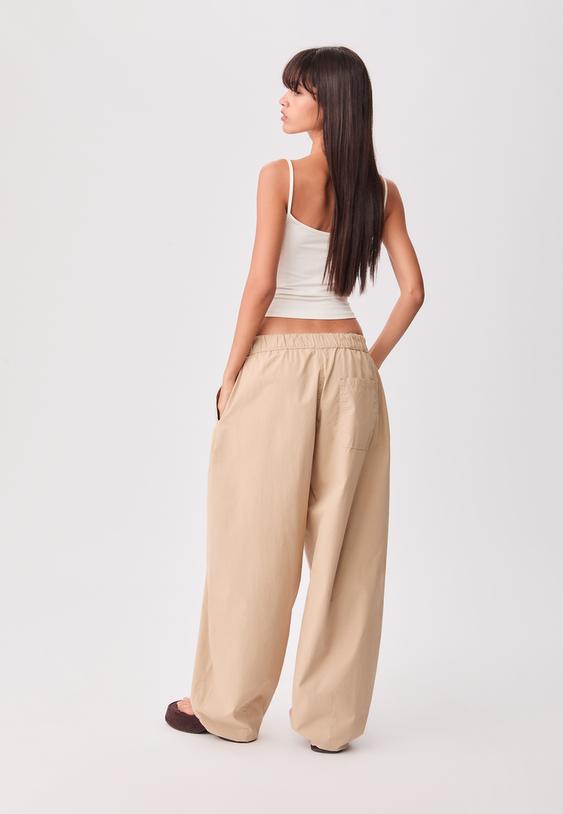 barrel trousers