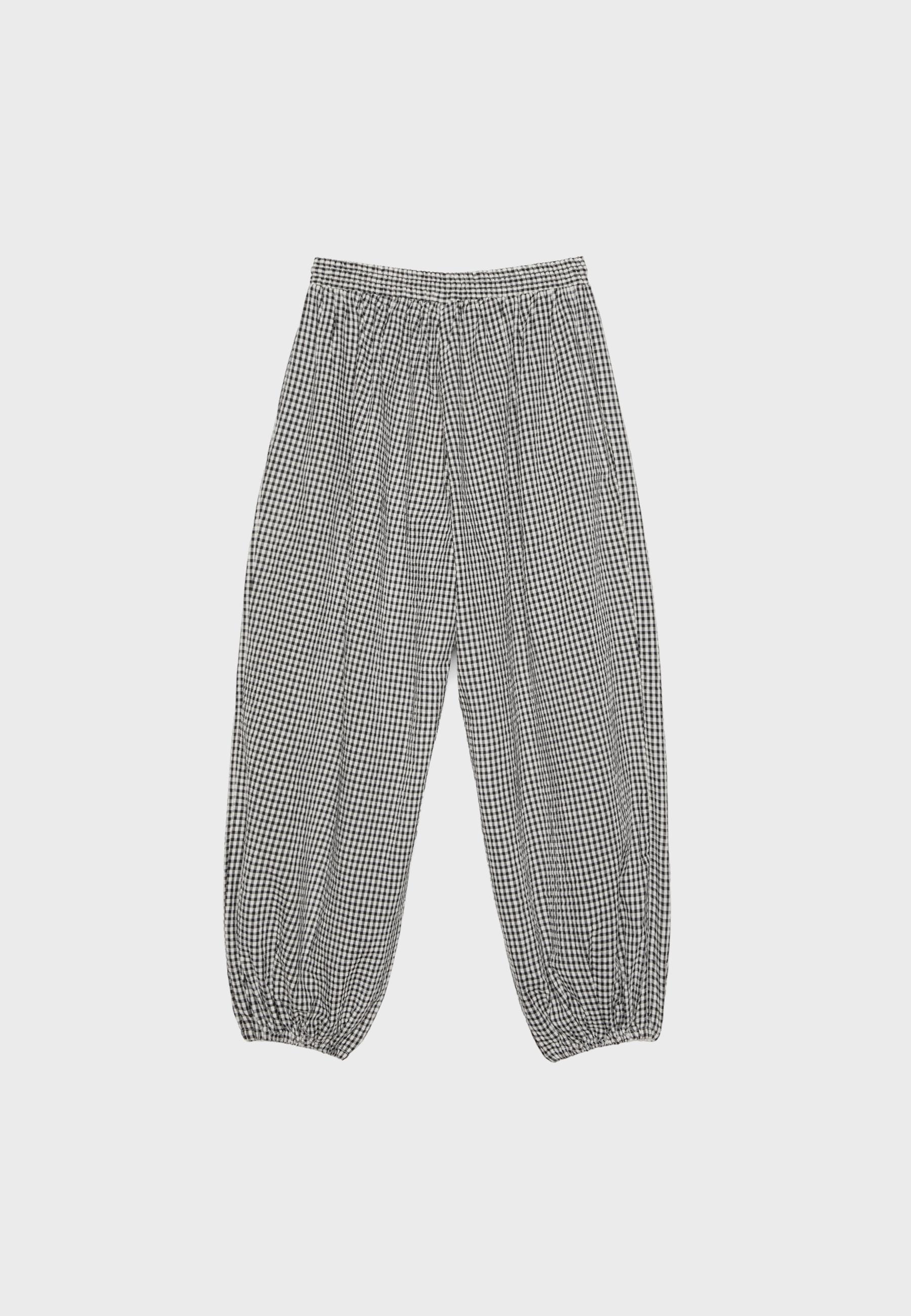 Balloon check trousers