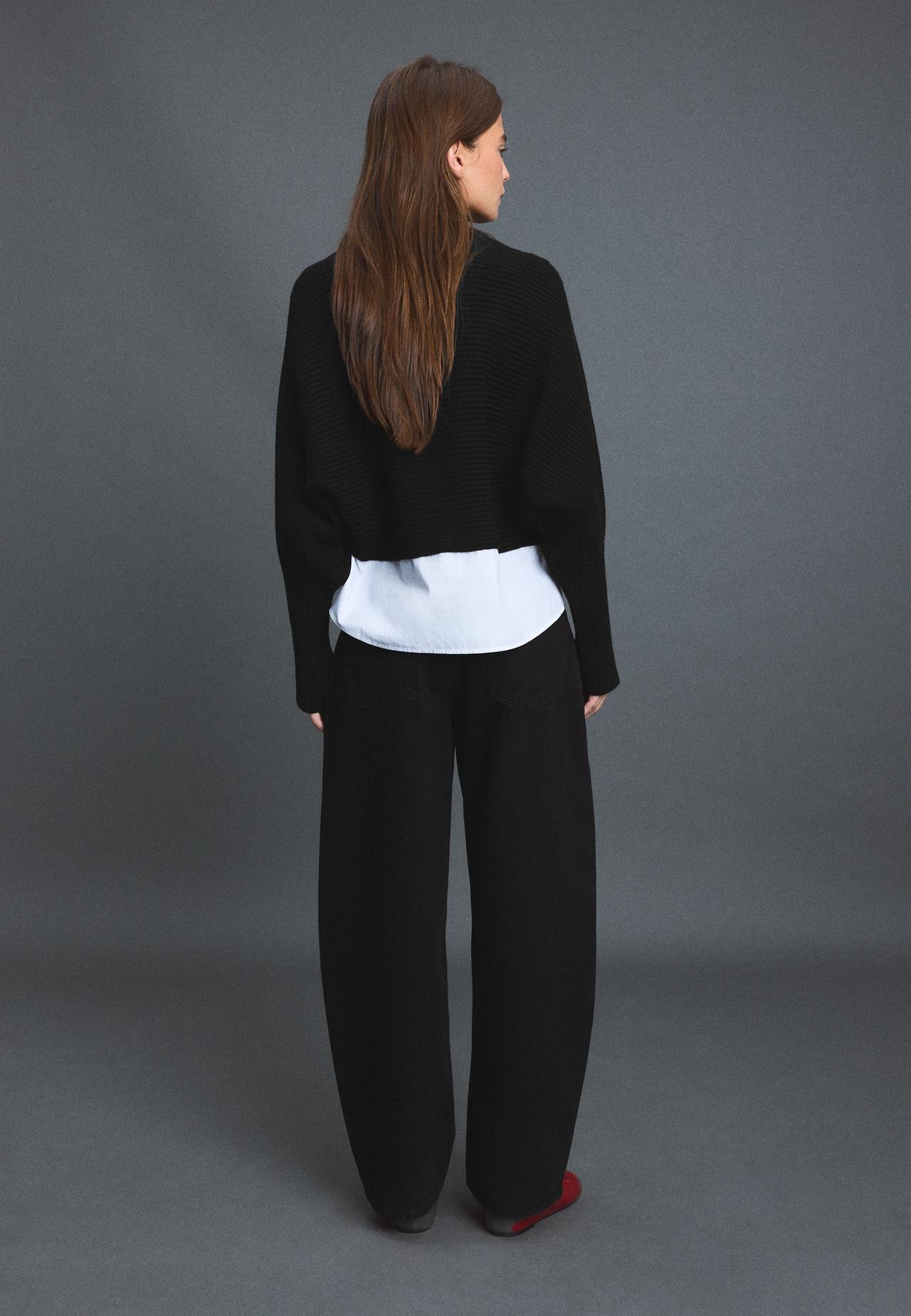 Mixed-fabric batwing sleeve knit jumper — Black