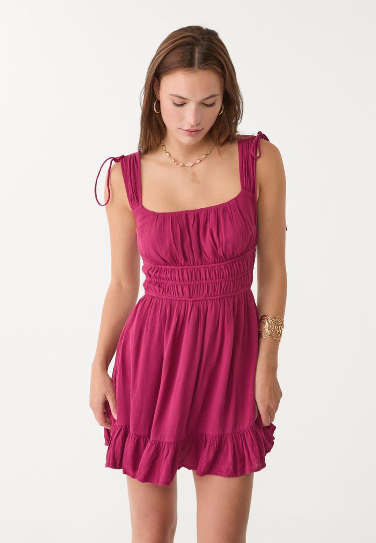 vestido corto fluido
