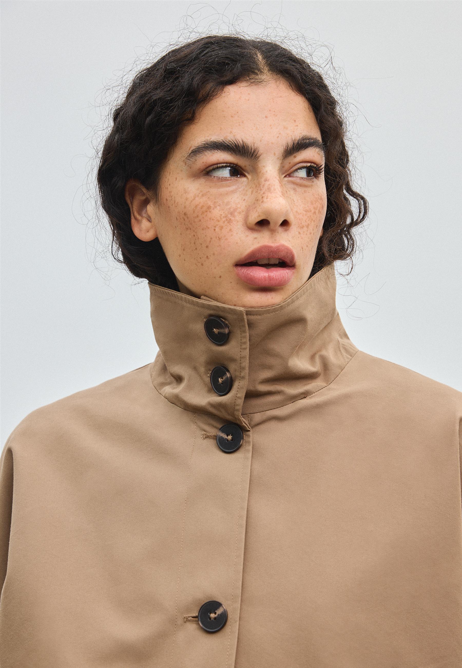 Short hooded oversize trench coat — Beige