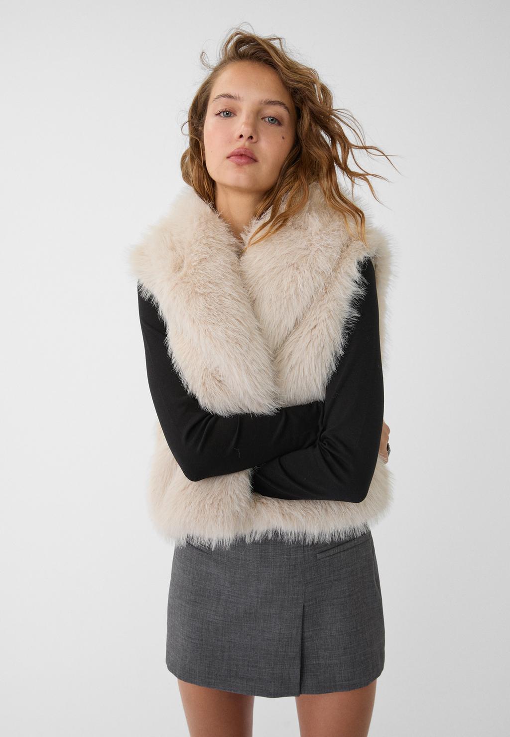 Cropped faux fur vest