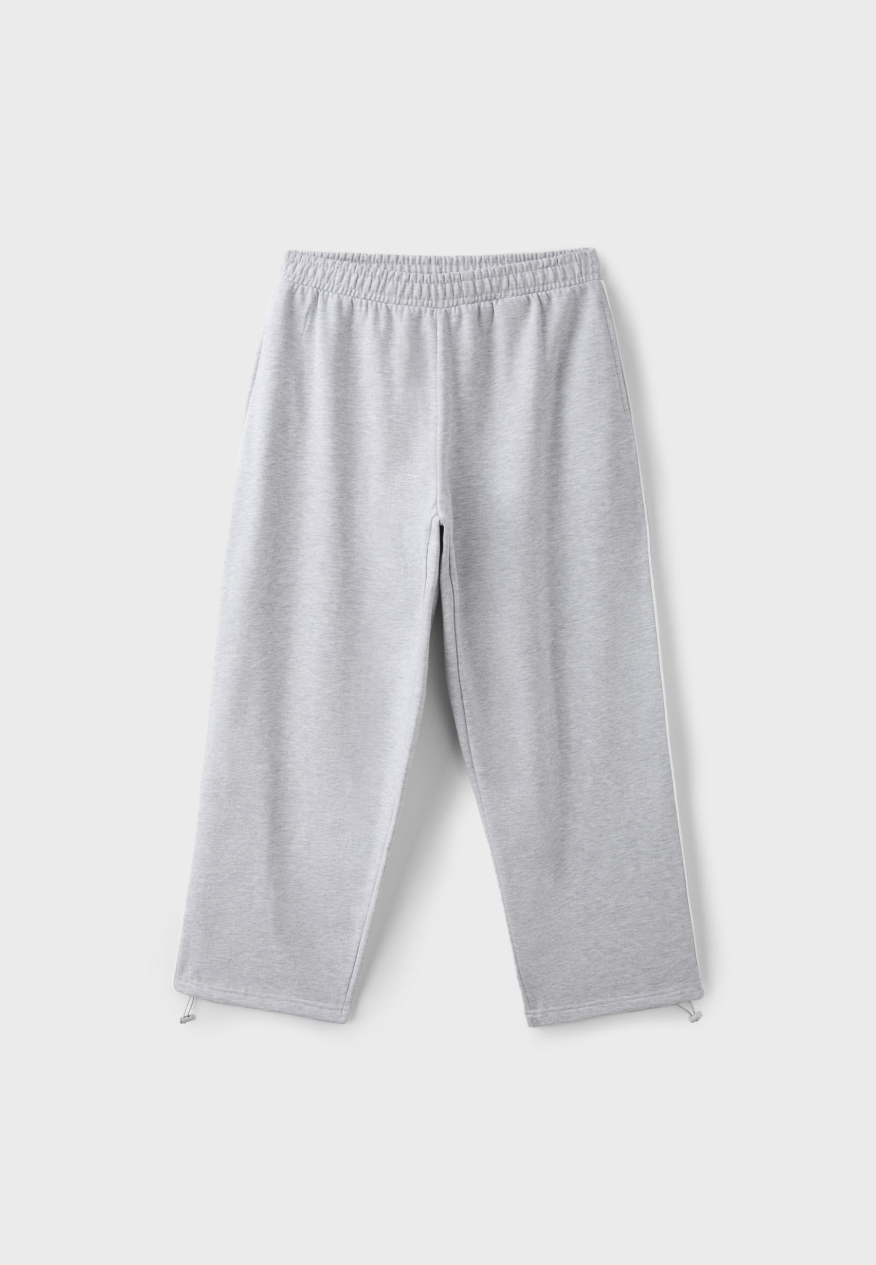 Plush joggers with piping and toggles — Grey melange