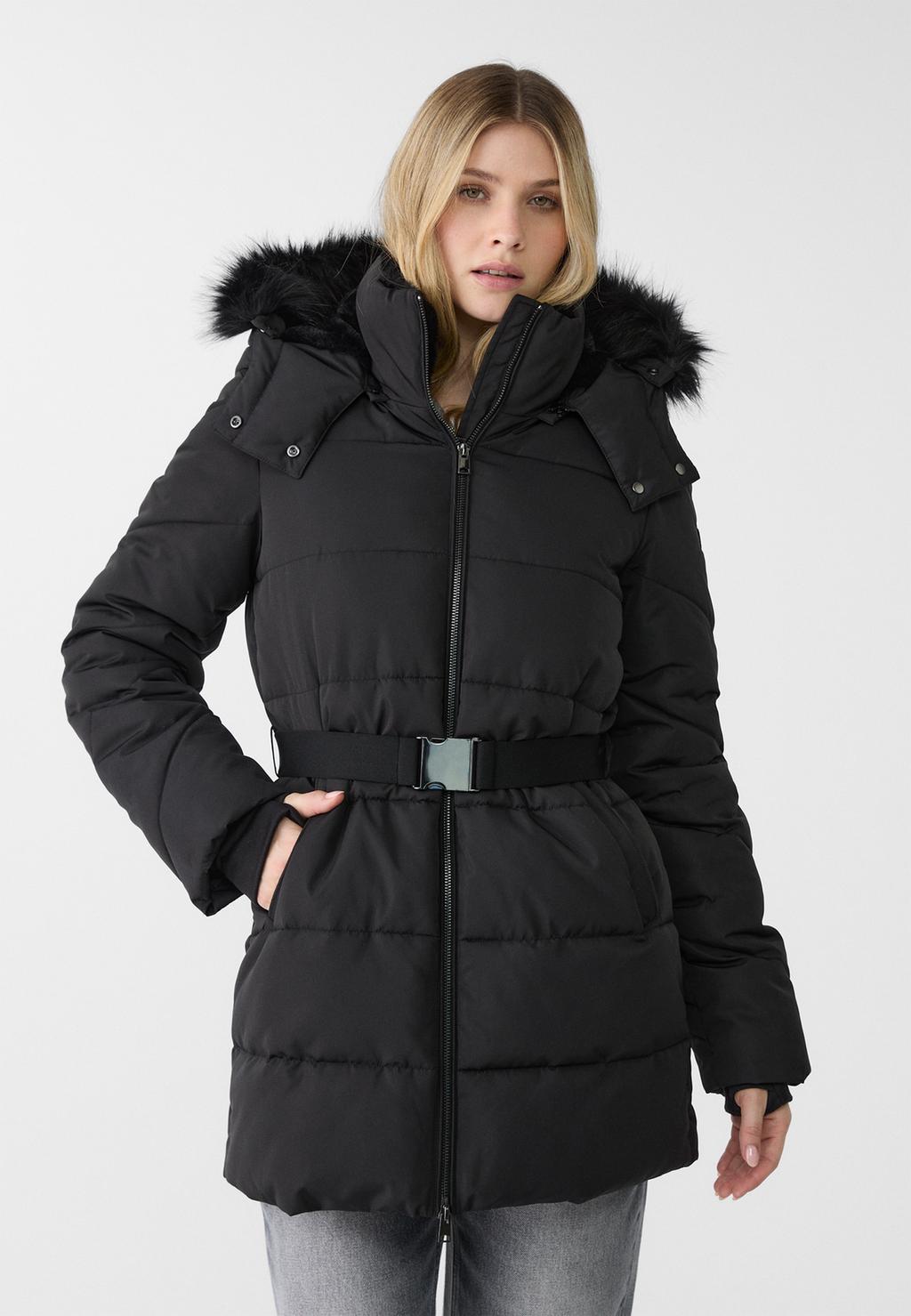 Fitted puffer coat