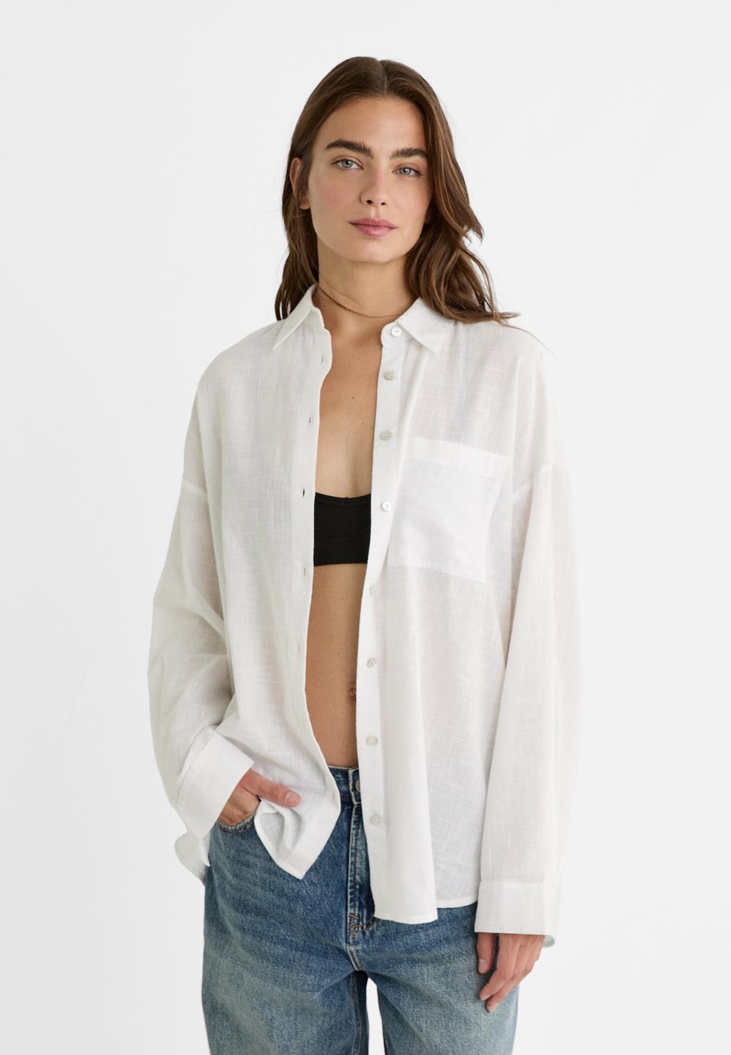 Oversize shirt with pocket