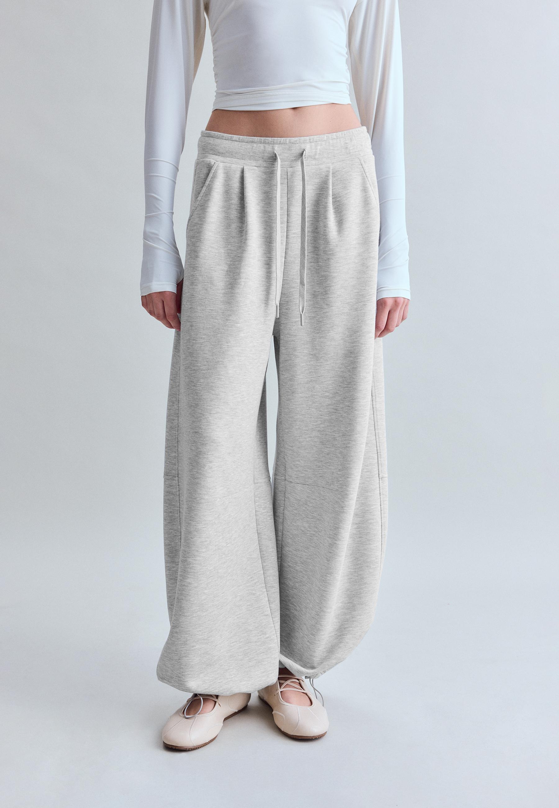 Stradivarius Παντελόνι Jogger Barrel Με Απαλή Υφή Και Στοπ Γκρι Μελανζέ S