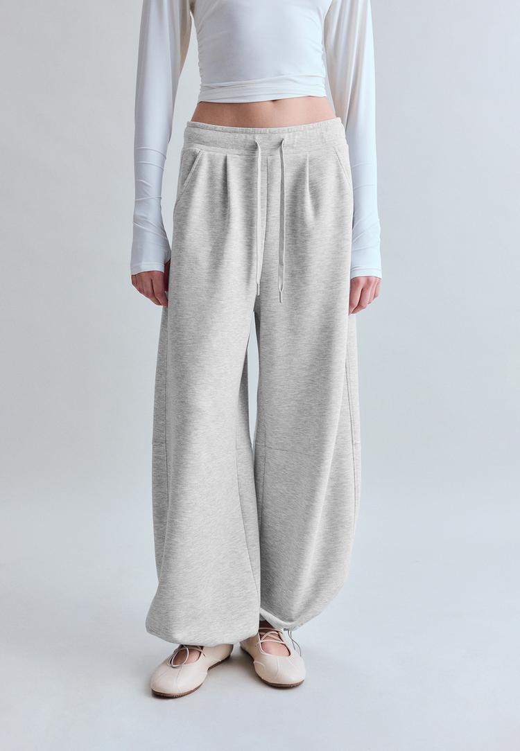 Stradivarius – Mjuk Barrel-Jogger Med Stoppers