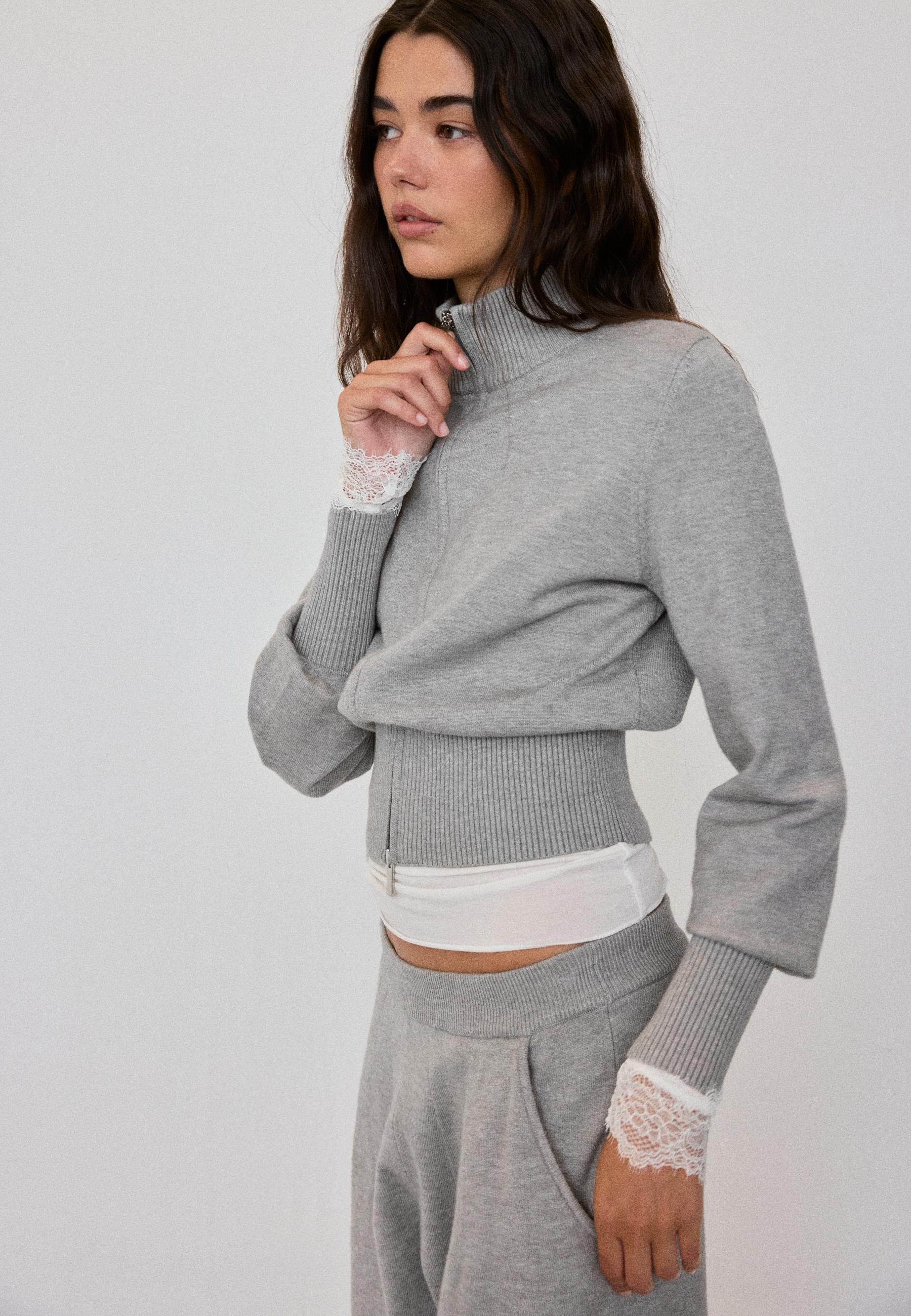 Fitted zip-up knit cardigan - Women's fashion | Stradivarius Turkey