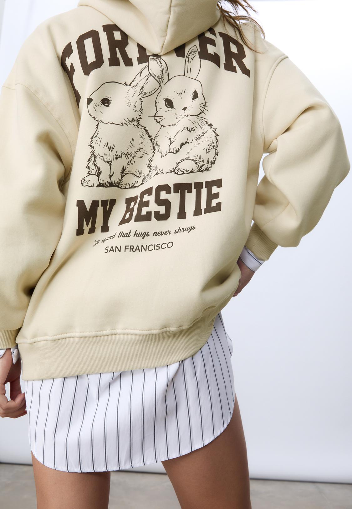 Graphic print hoodie Women's fashion Stradivarius Kosovo - Main Image