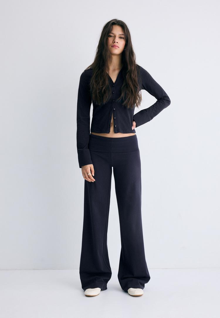 knit shirt with buttons