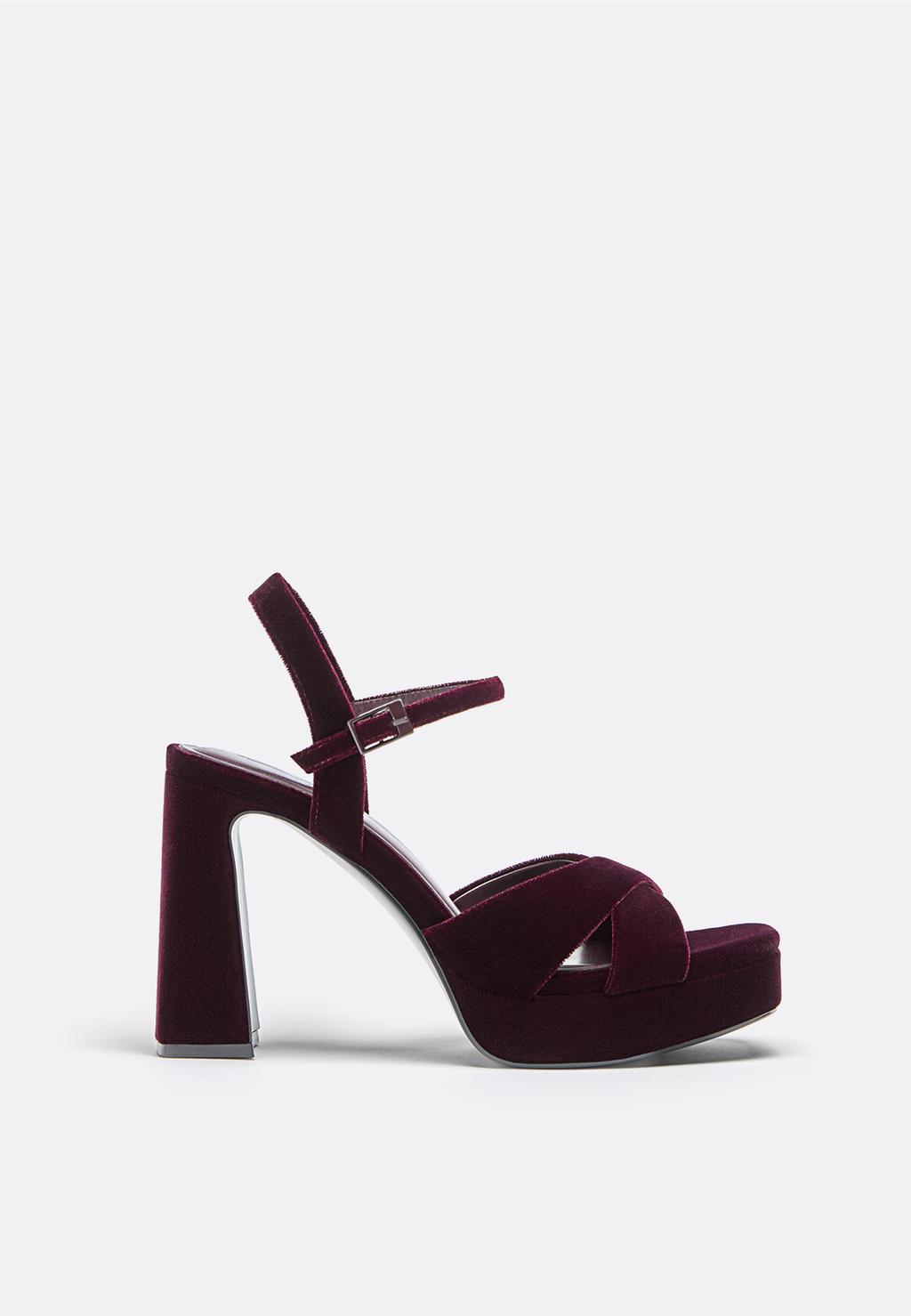 Velvet-effect platform shoes