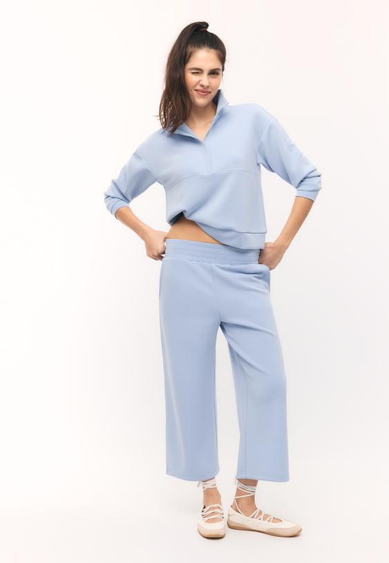 Stradivarius Soft-Touch Zip-Up Sweatshirt Sky Blue M