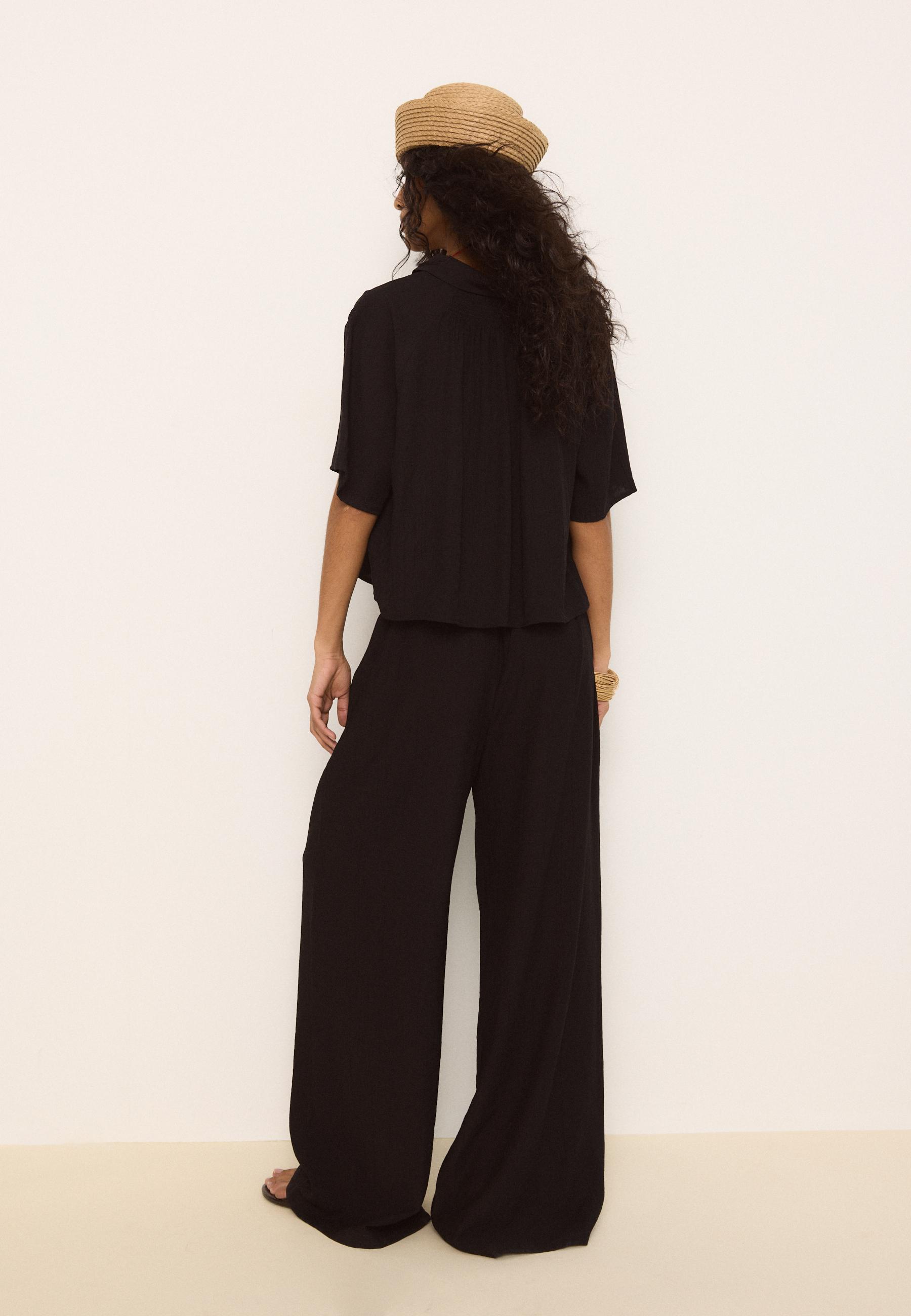 Darted palazzo trousers — Black