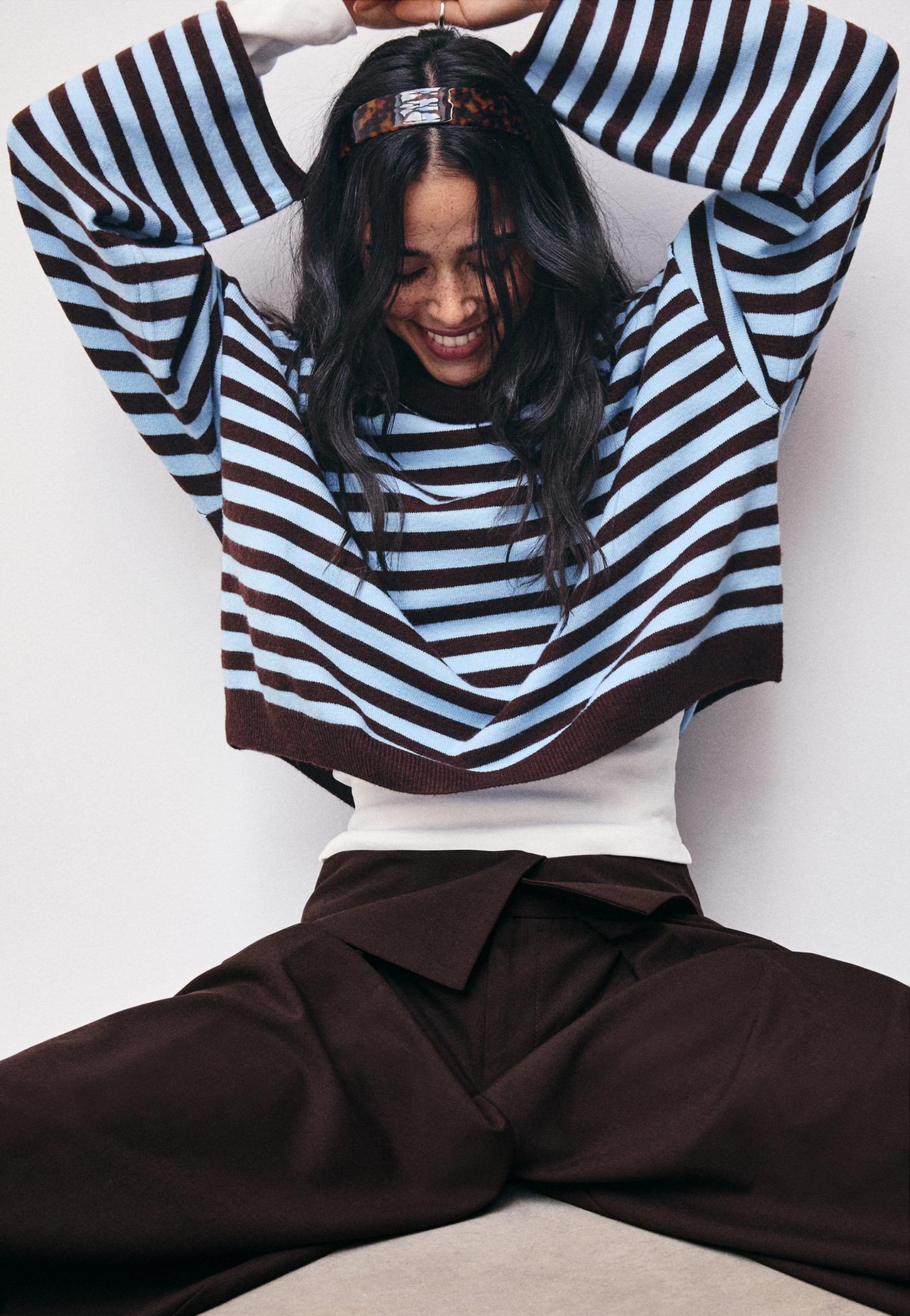Cropped wide sleeve knit jumper — Brown