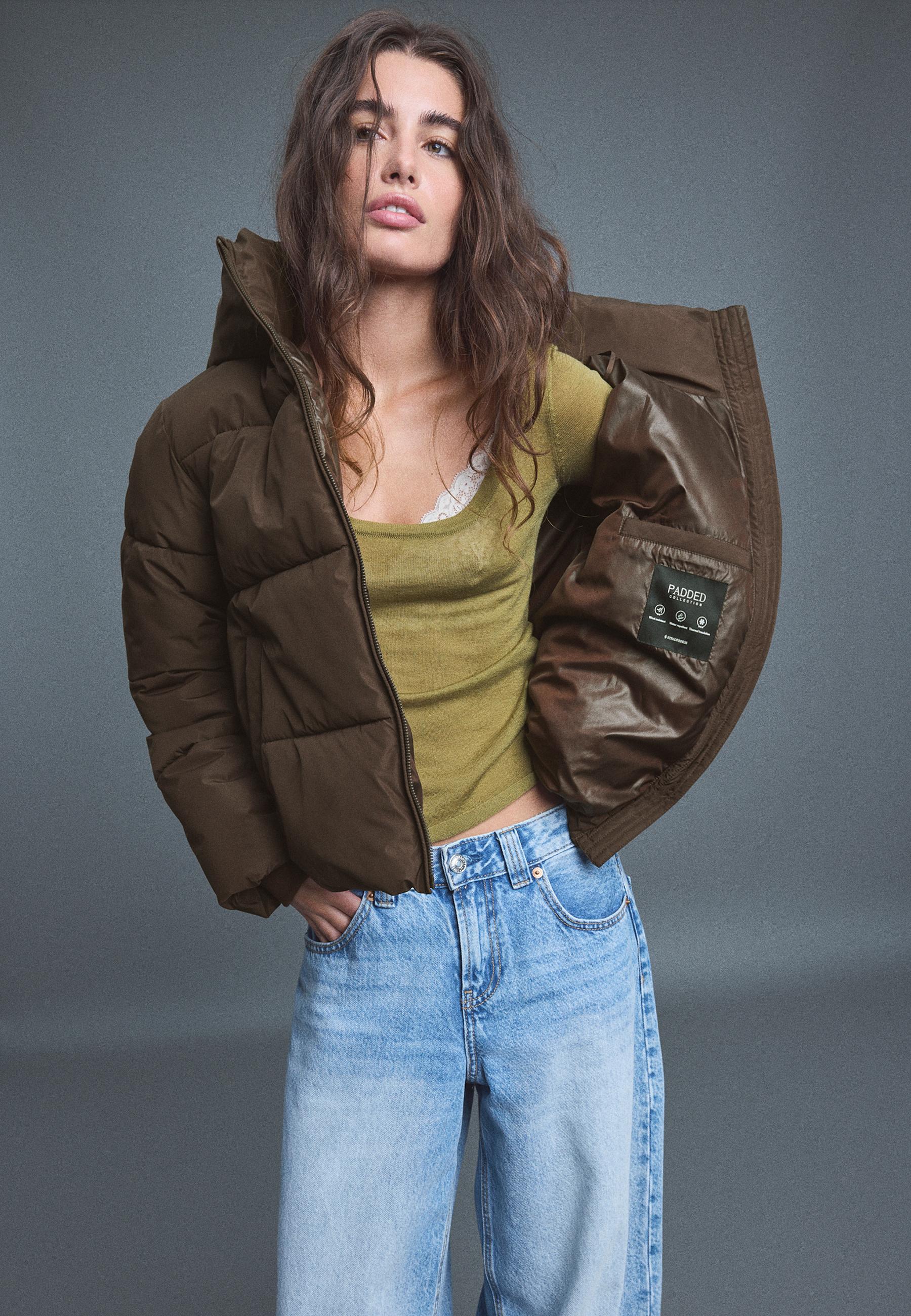 Stradivarius Βασικό Καπιτονέ Μπουφάν Με Κουκούλα Καφέ M