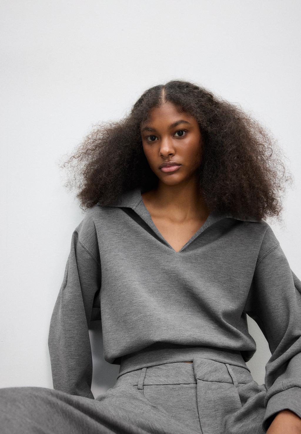 Pehmeä collegepusero