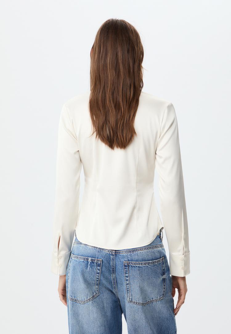 camicia aderente satinata