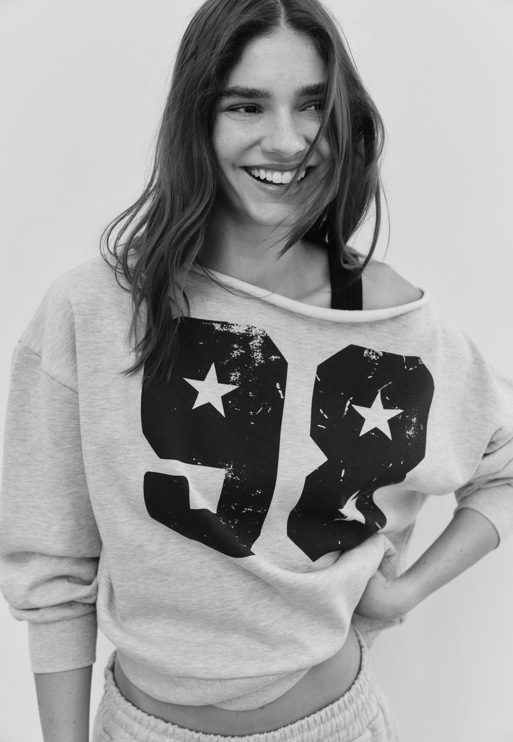 Printed asymmetric sweatshirt